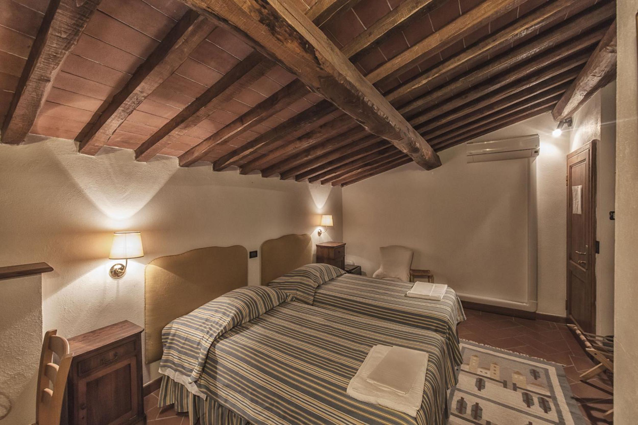 Classic Triple Room photo 1