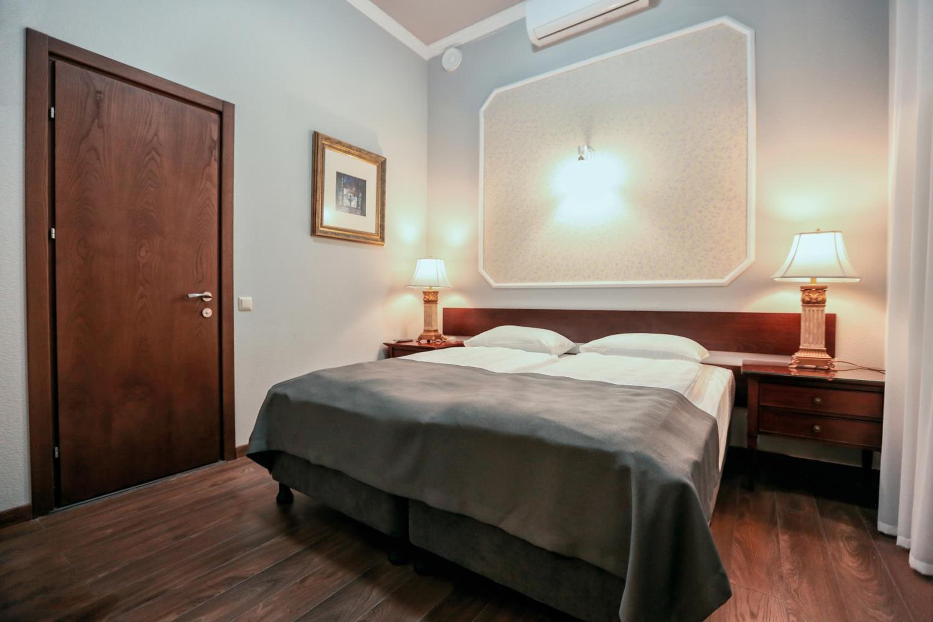 Budget Double Room photo 1