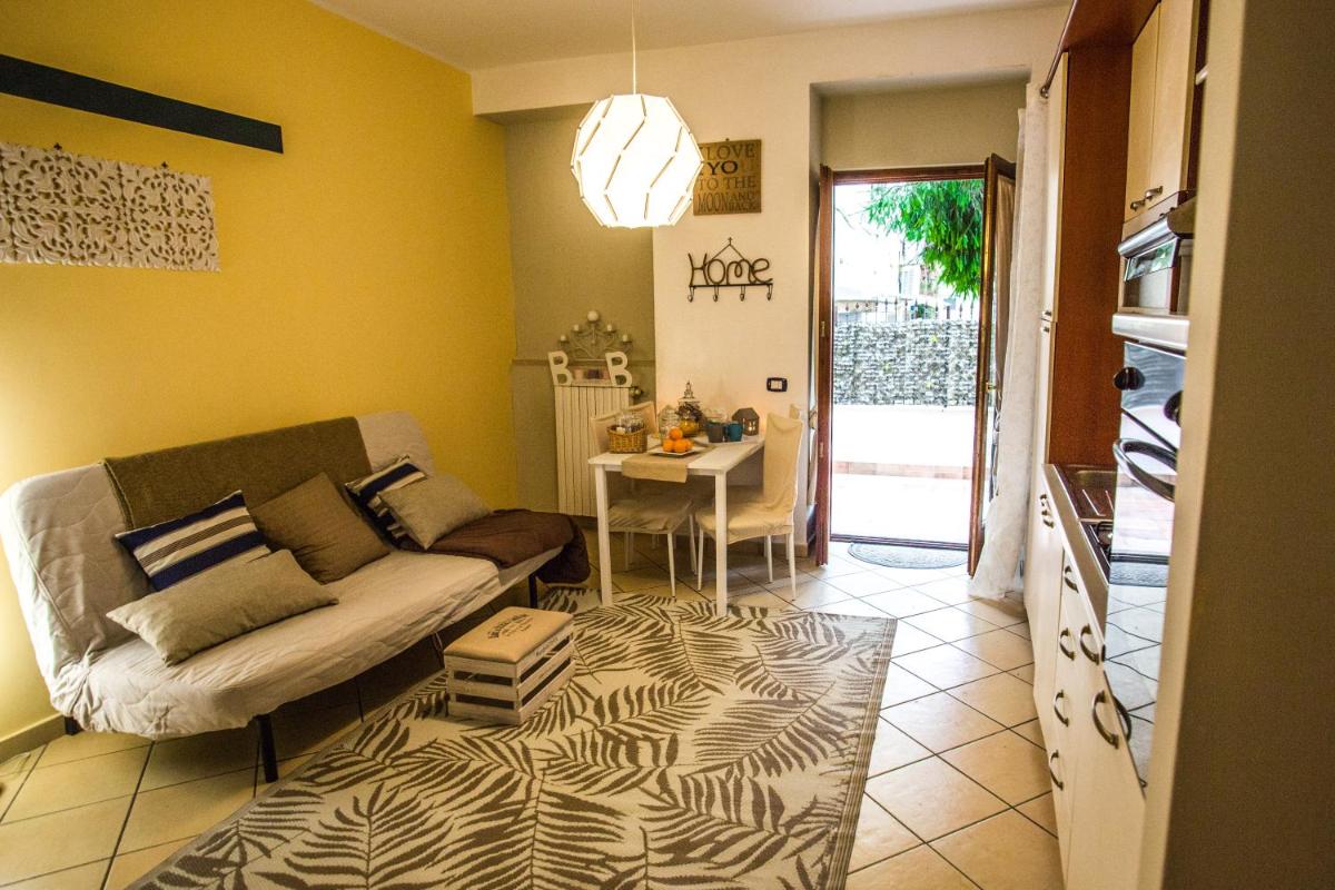 Apartment with Terrace photo 3