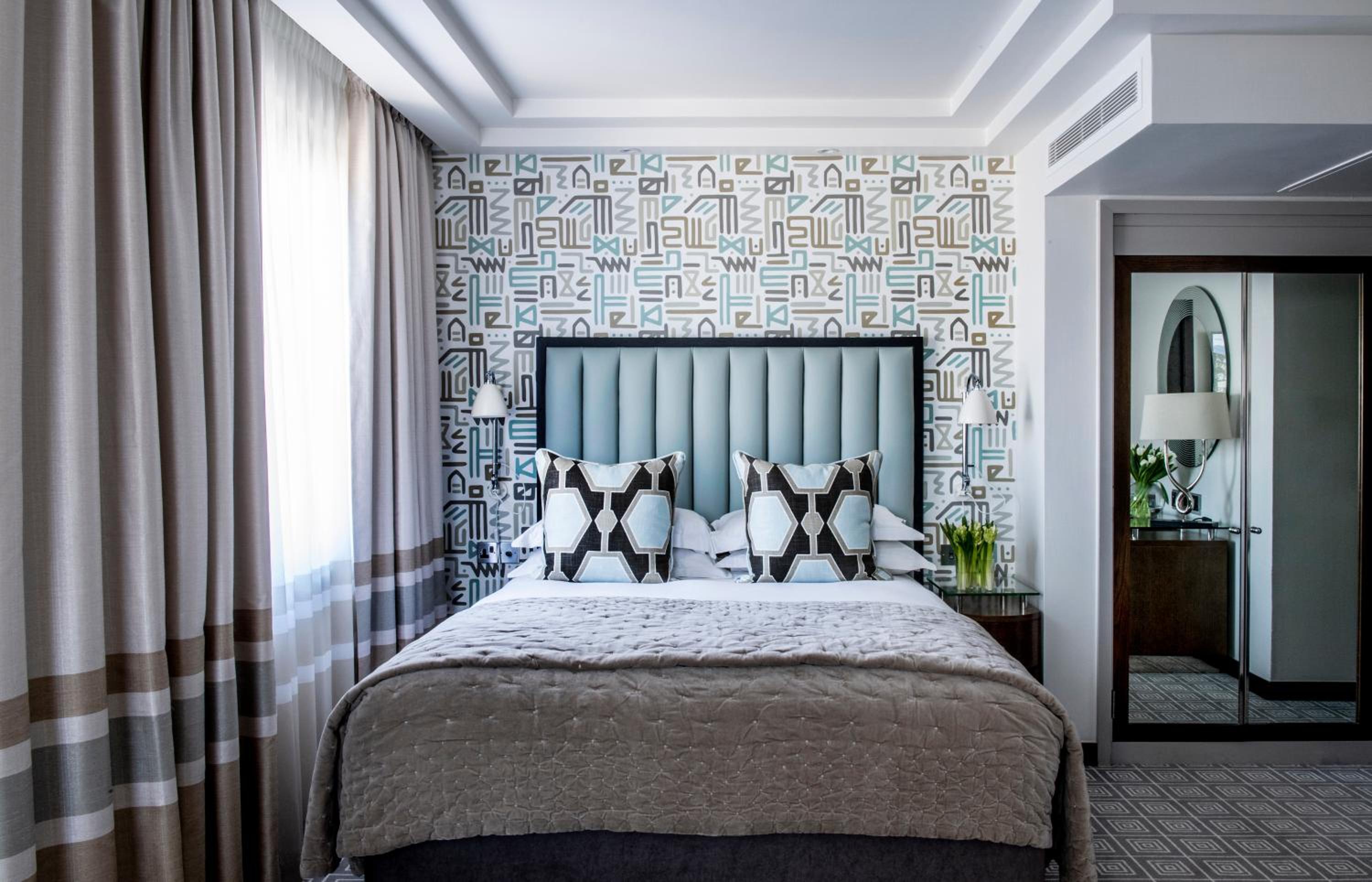 Deluxe Queen Room photo 2