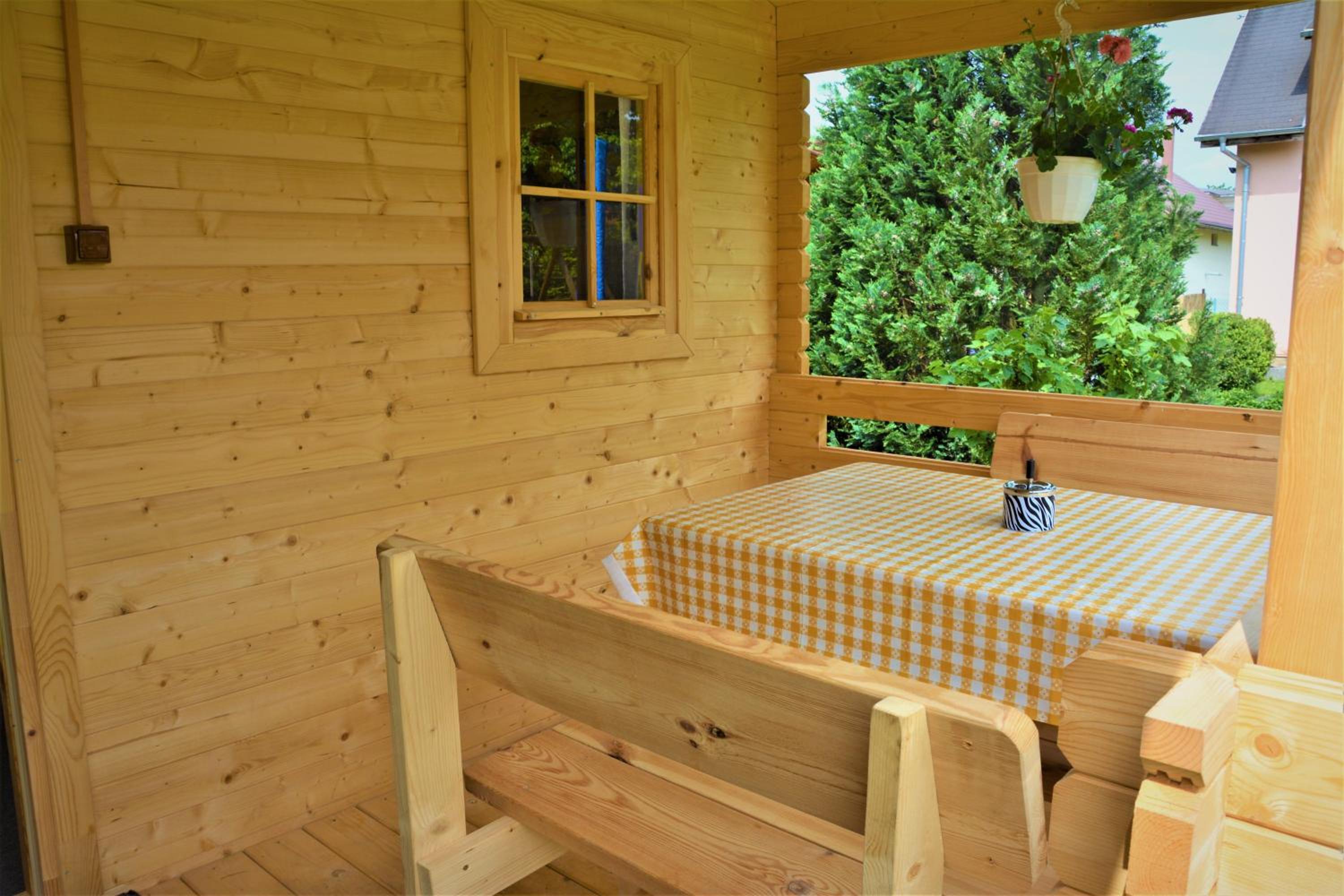 Mobile Home - Photo 13