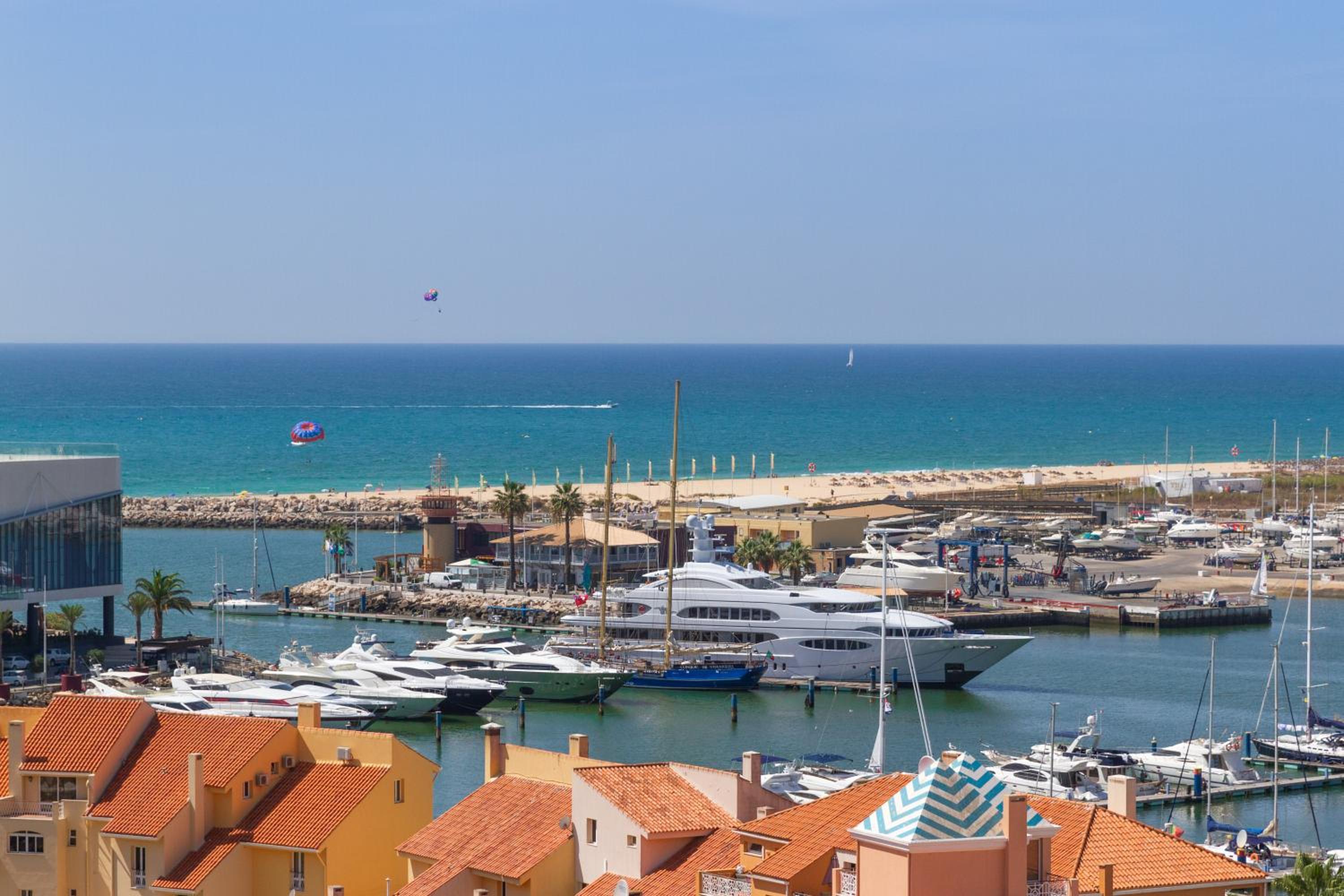 One-Bedroom Apartment Marina View (2 Adults + 1 Child Up To 11 Years Old) - Photo 3