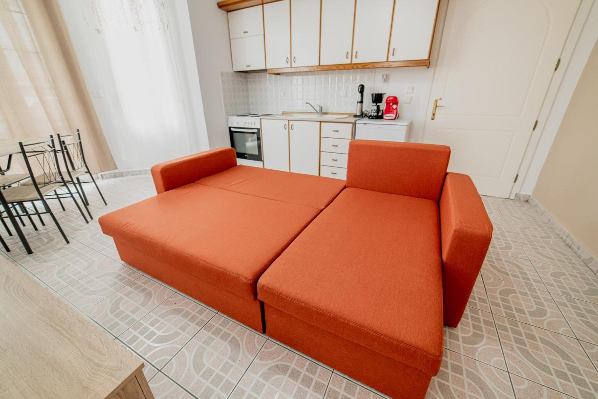 One-Bedroom Apartment photo 2
