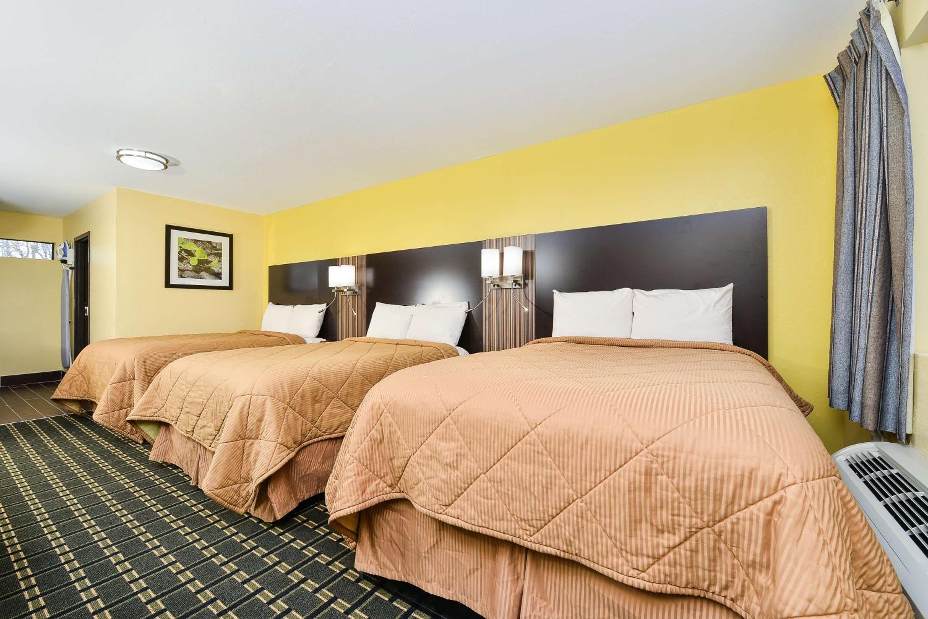 Triple Room with Kitchenette - Smoking photo 2