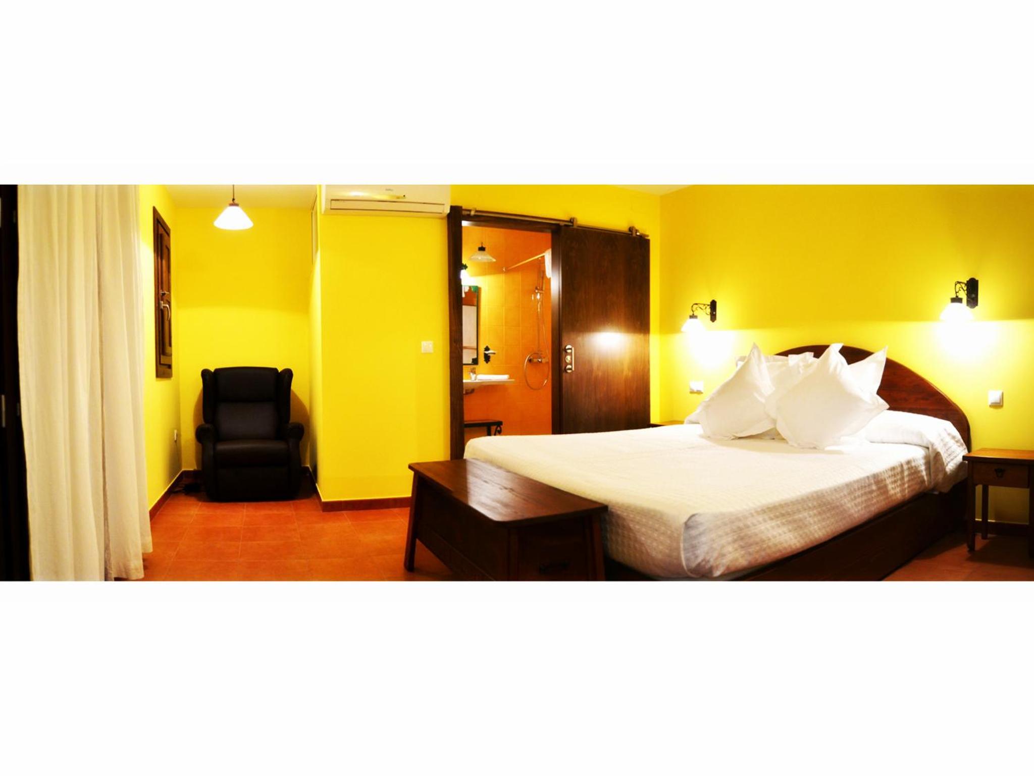 Double or Twin Room - Disability Access photo 3