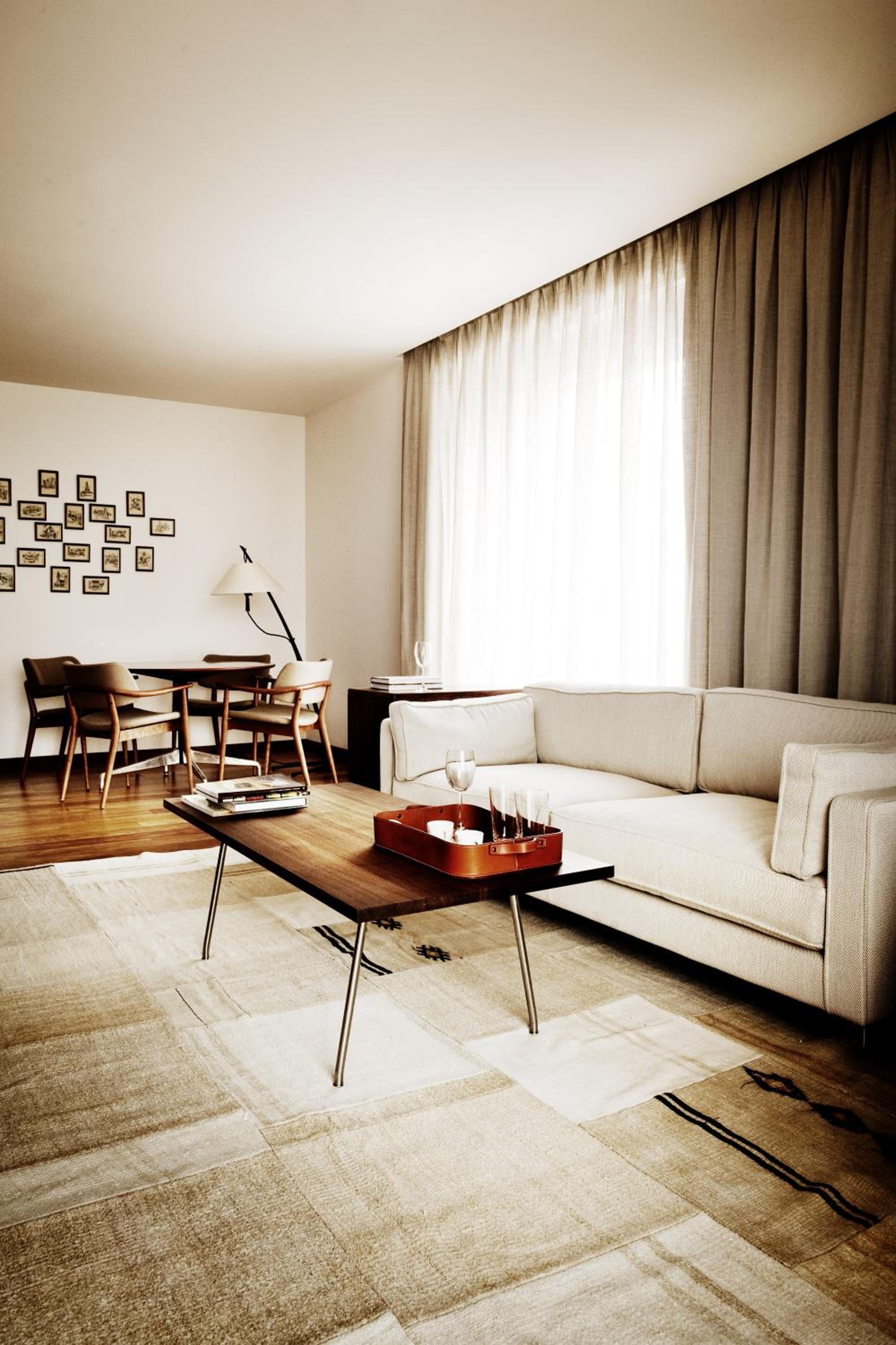 Executive Suite photo 1