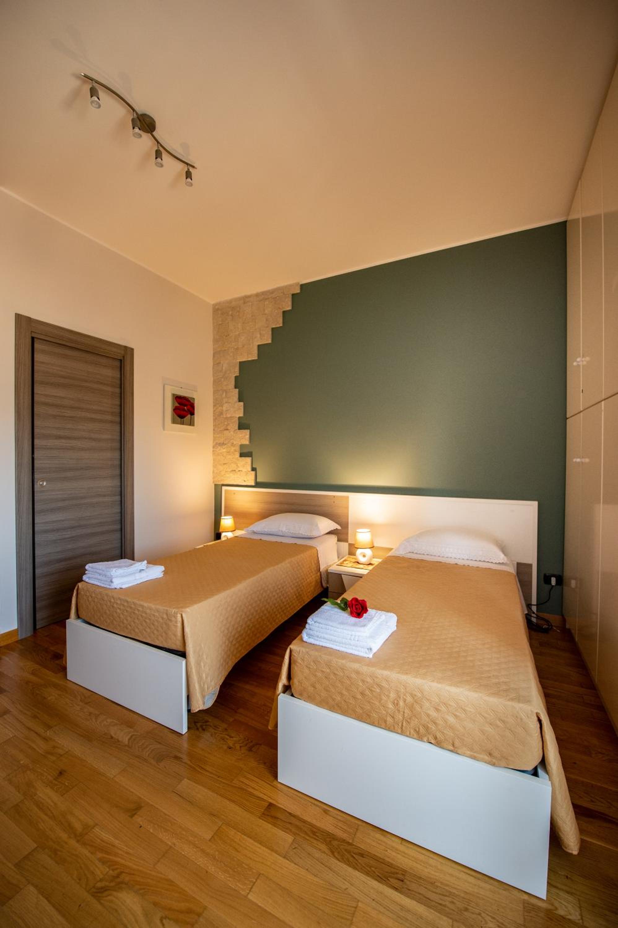 Double or Twin Room - Photo 3