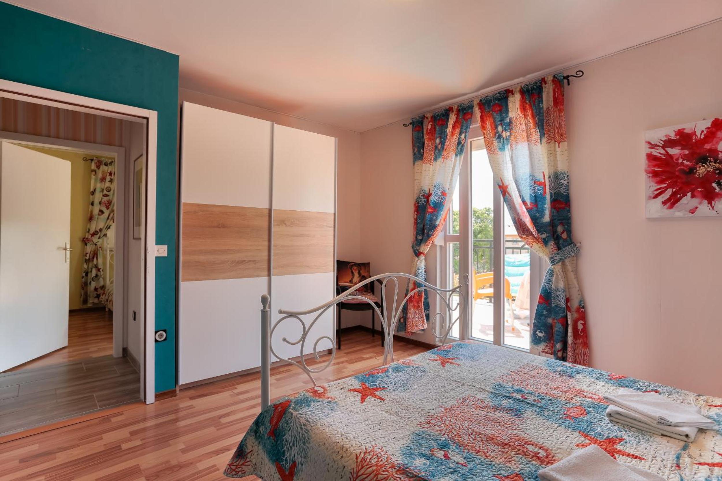 Apartment with Pool View  - Photo 6