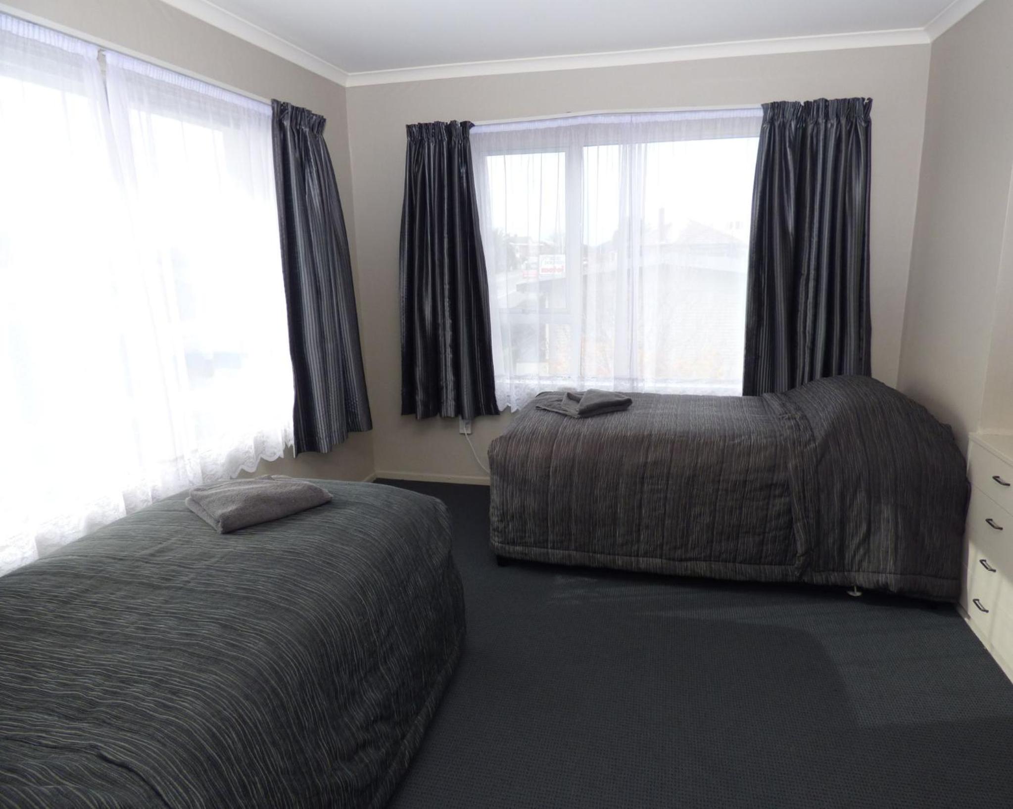 Superior Two-Bedroom Apartment - Photo 4