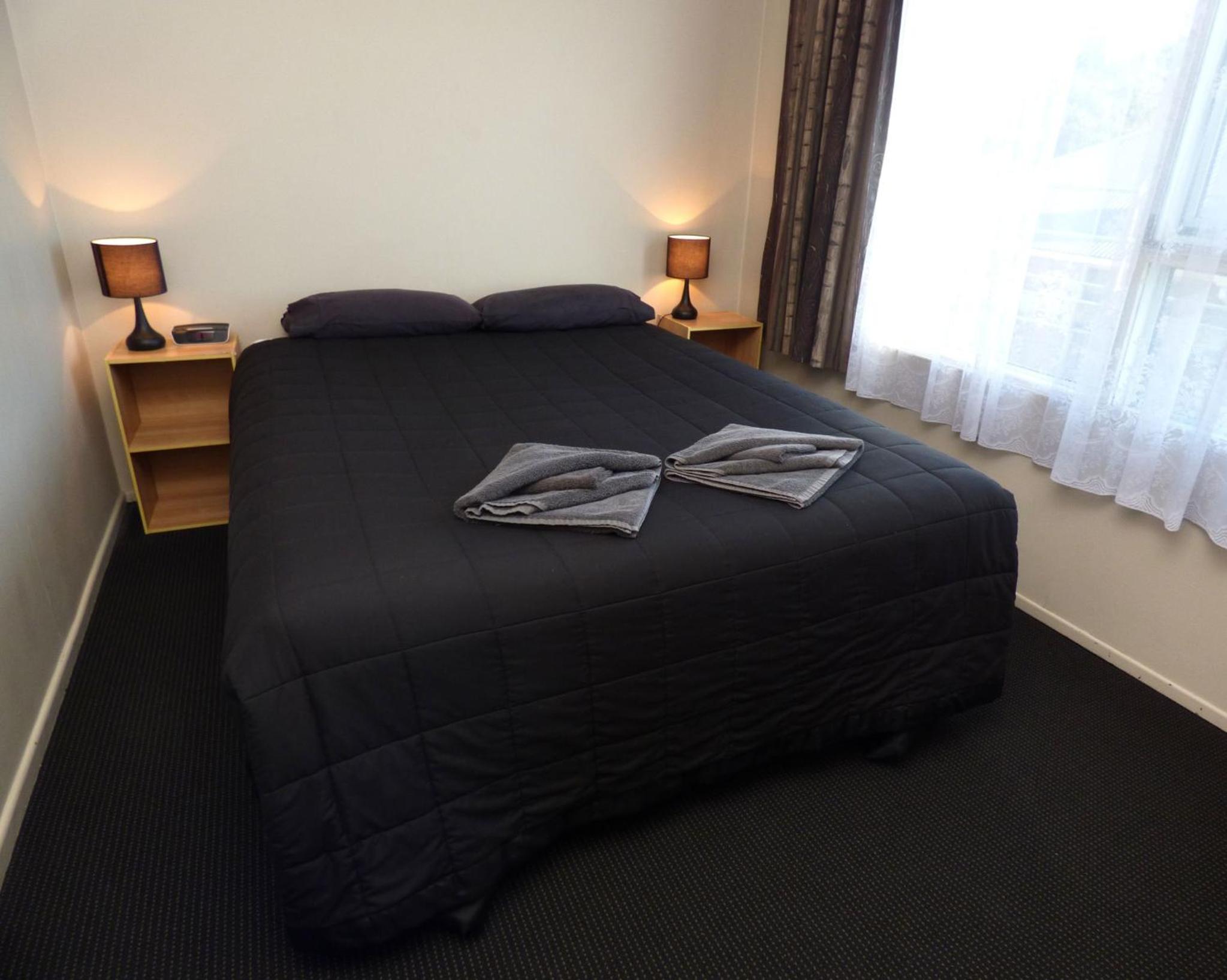 Two-Bedroom Apartment - Photo 9