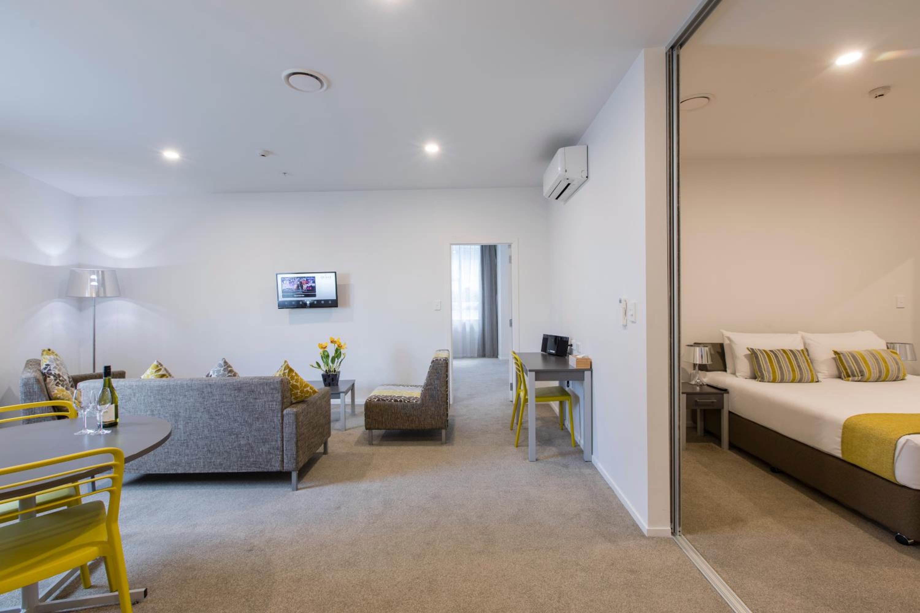 Deluxe Two-Bedroom Apartment