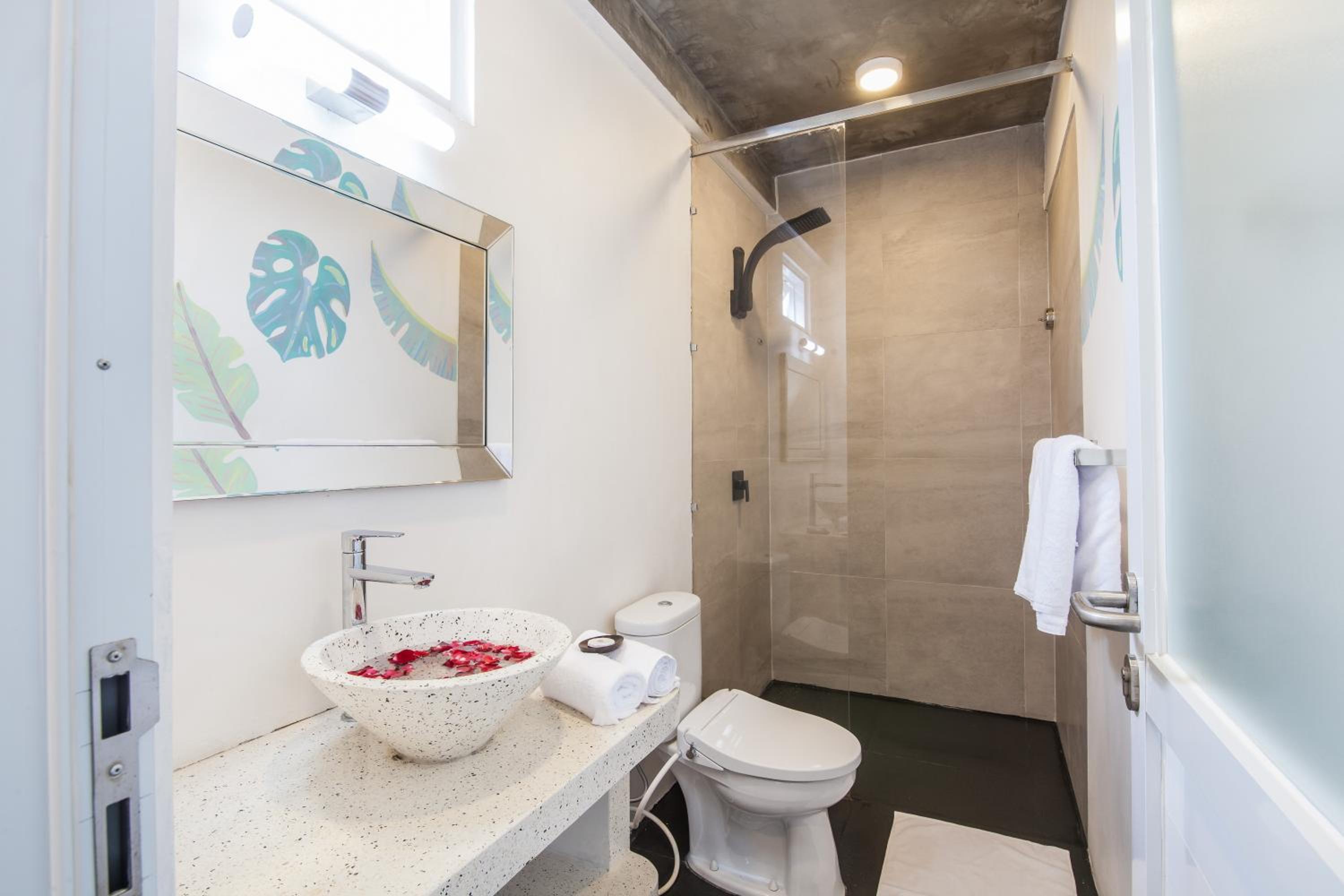 Premium Quadruple Room - Photo 3