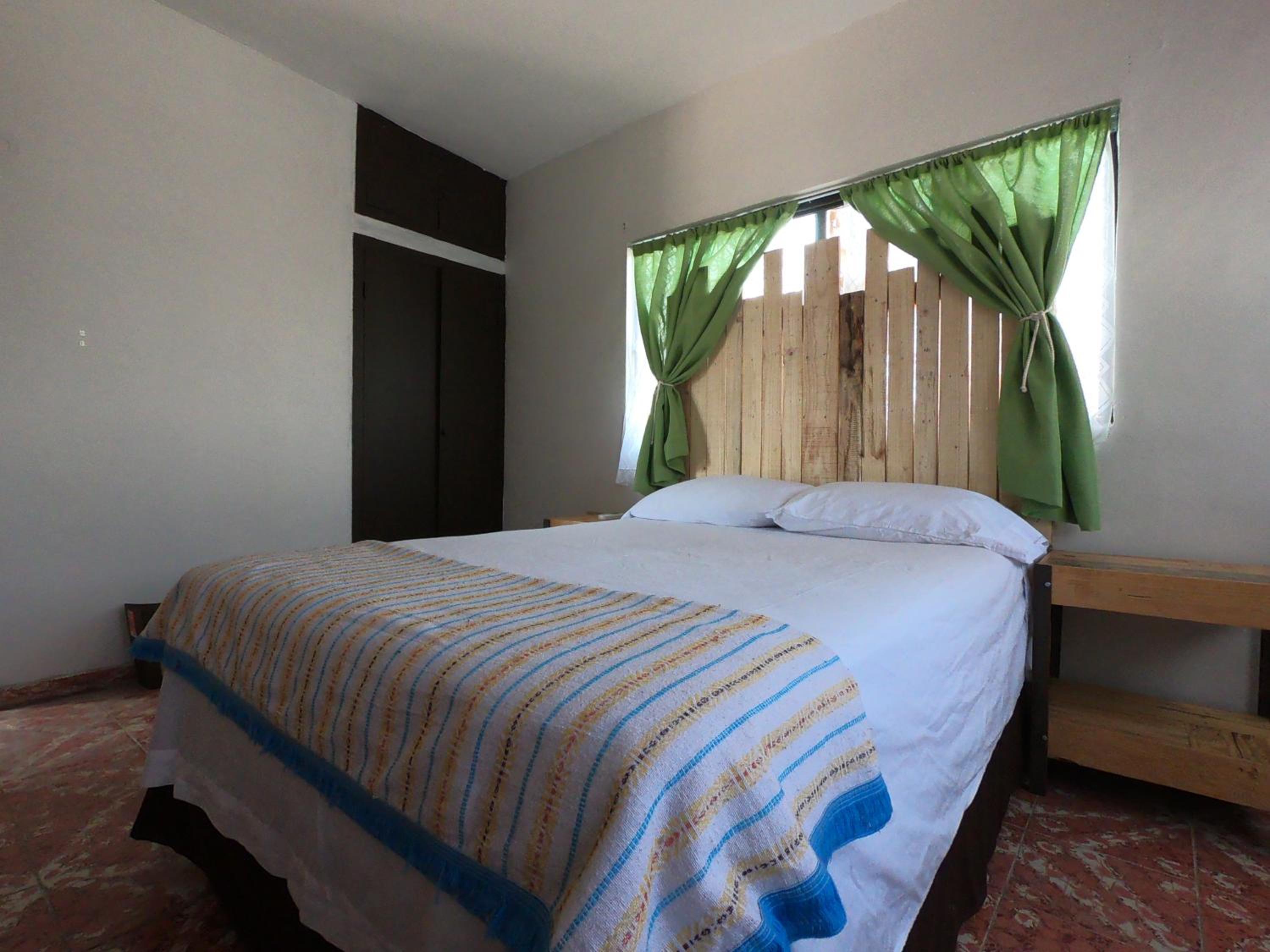 Double Room with Shared Bathroom photo 2