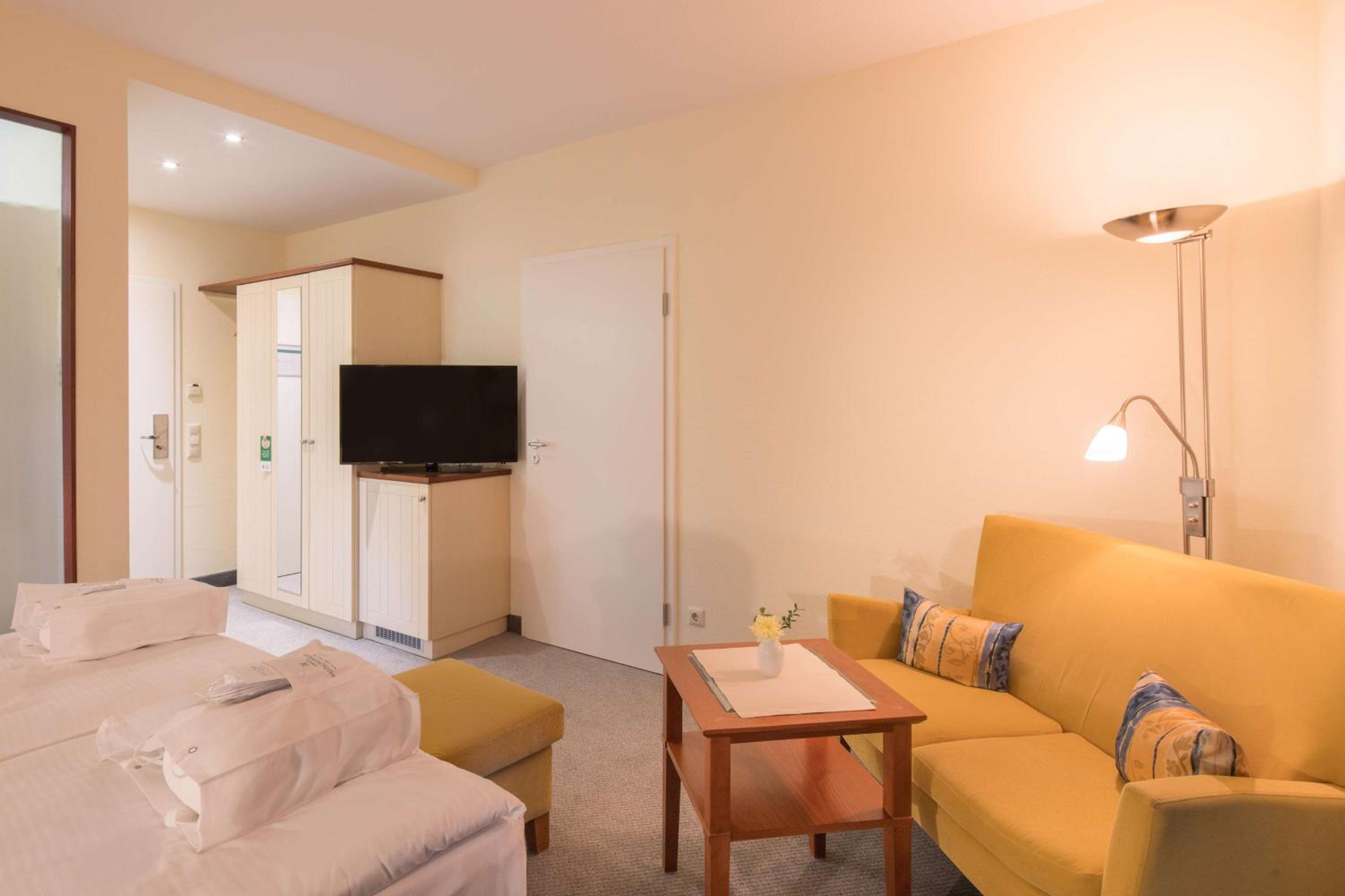 Standard Double Room photo 3