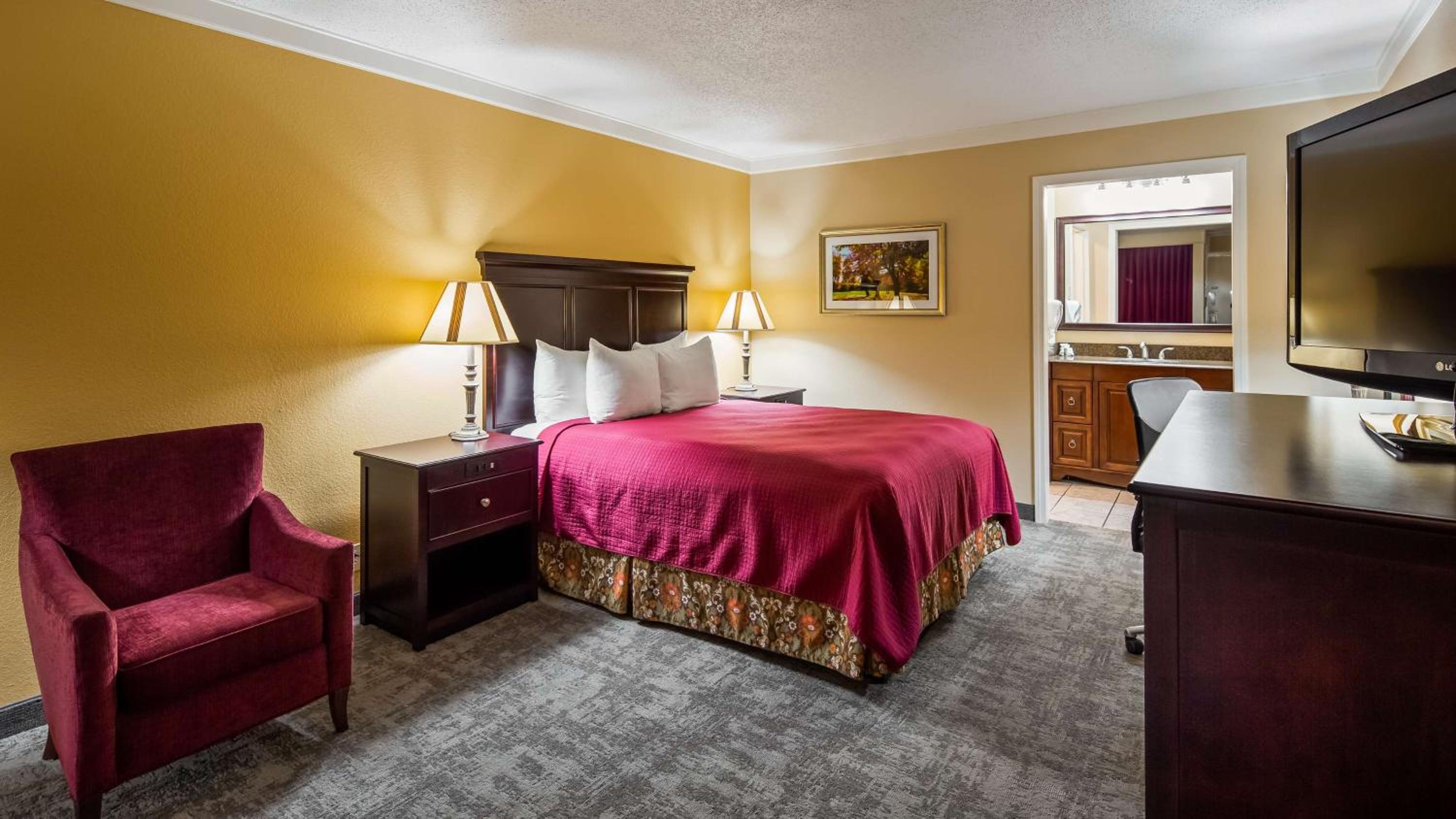 Queen Room - Disability Access photo 3