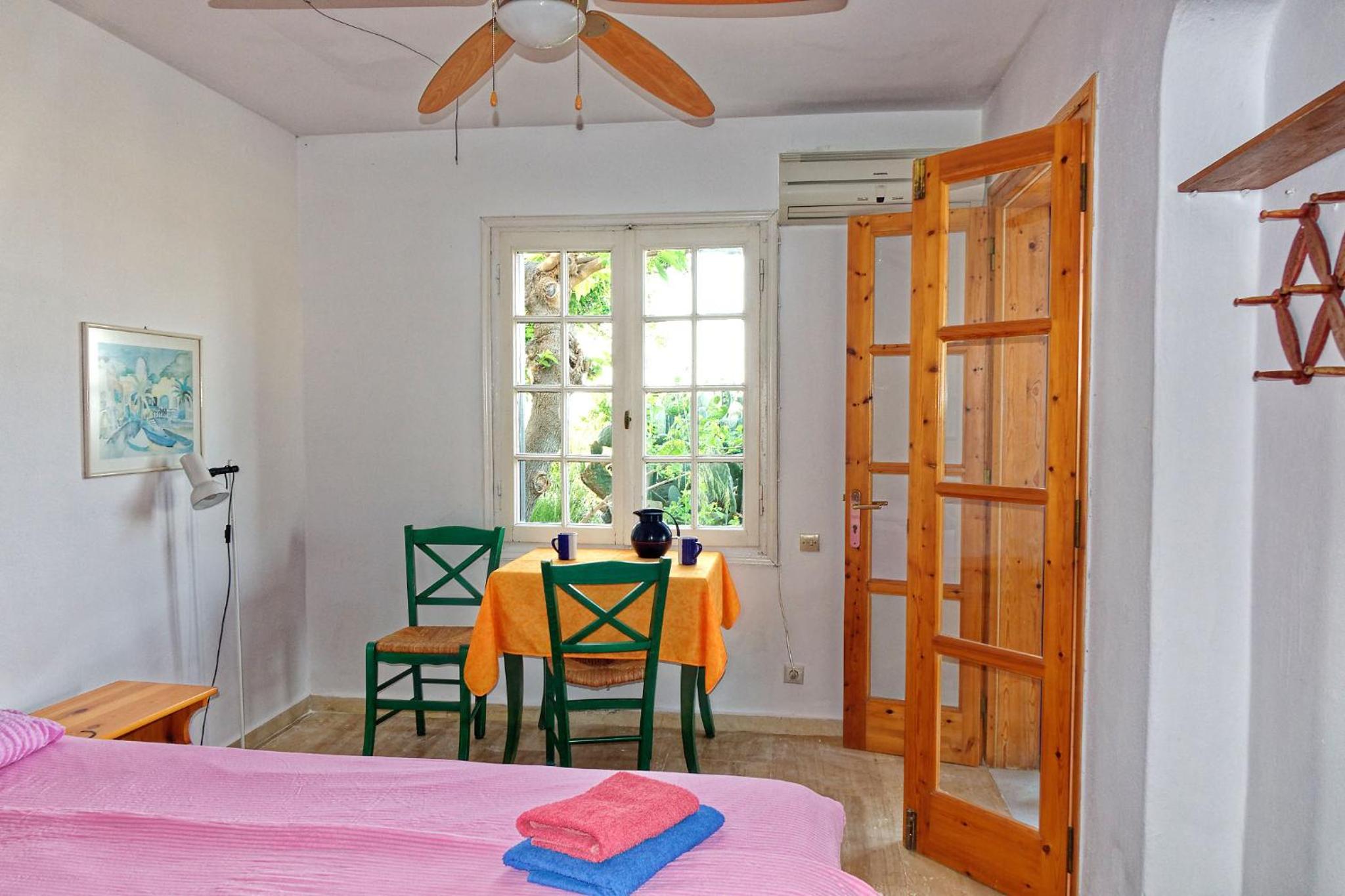 Studio Apartment with Sea View photo 2