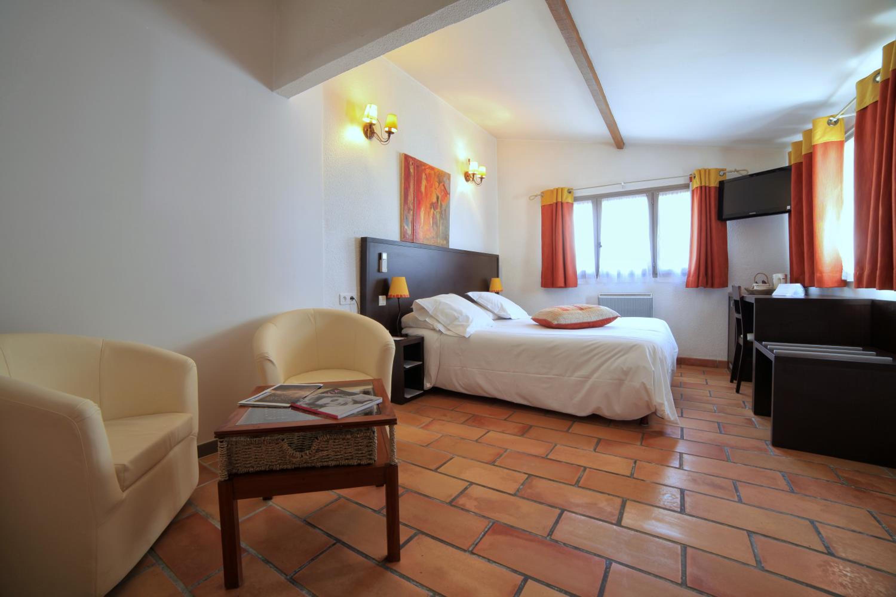 Cottage Double Room with Garden View