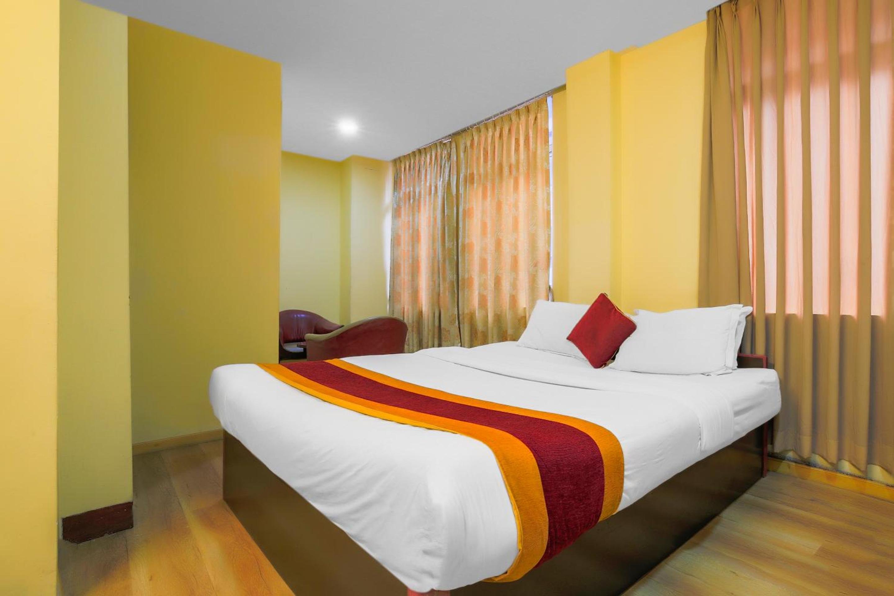 Deluxe Triple Room photo 3