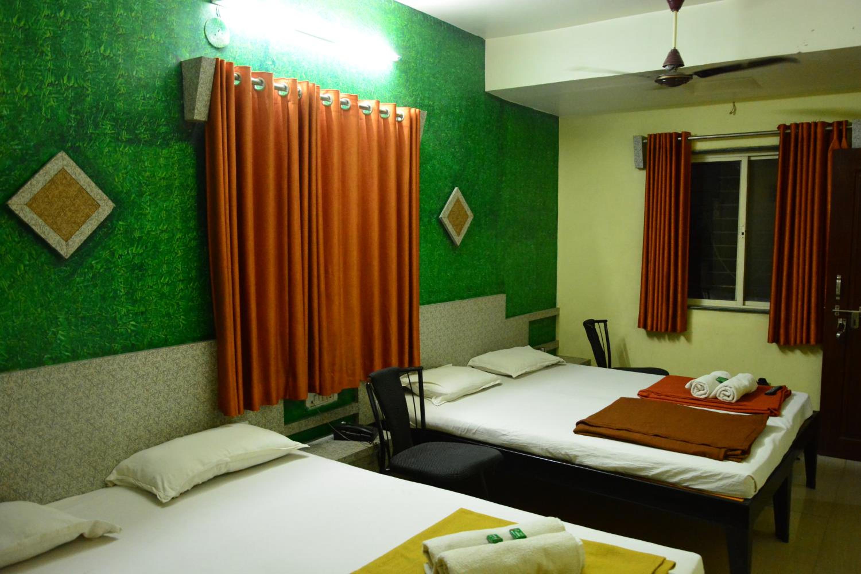 Deluxe Triple Room with Fan  photo 1