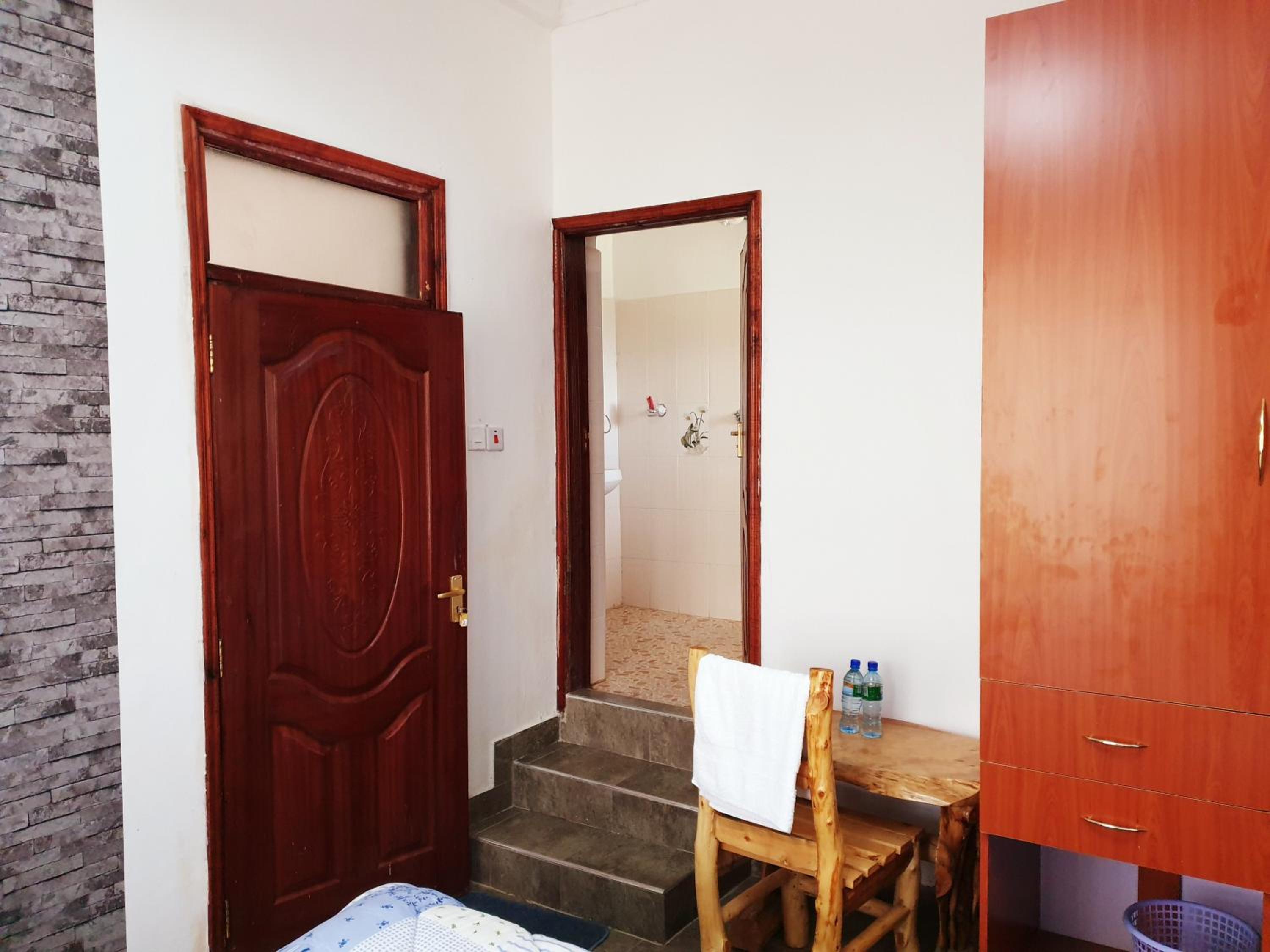 Deluxe King Room - Photo 1