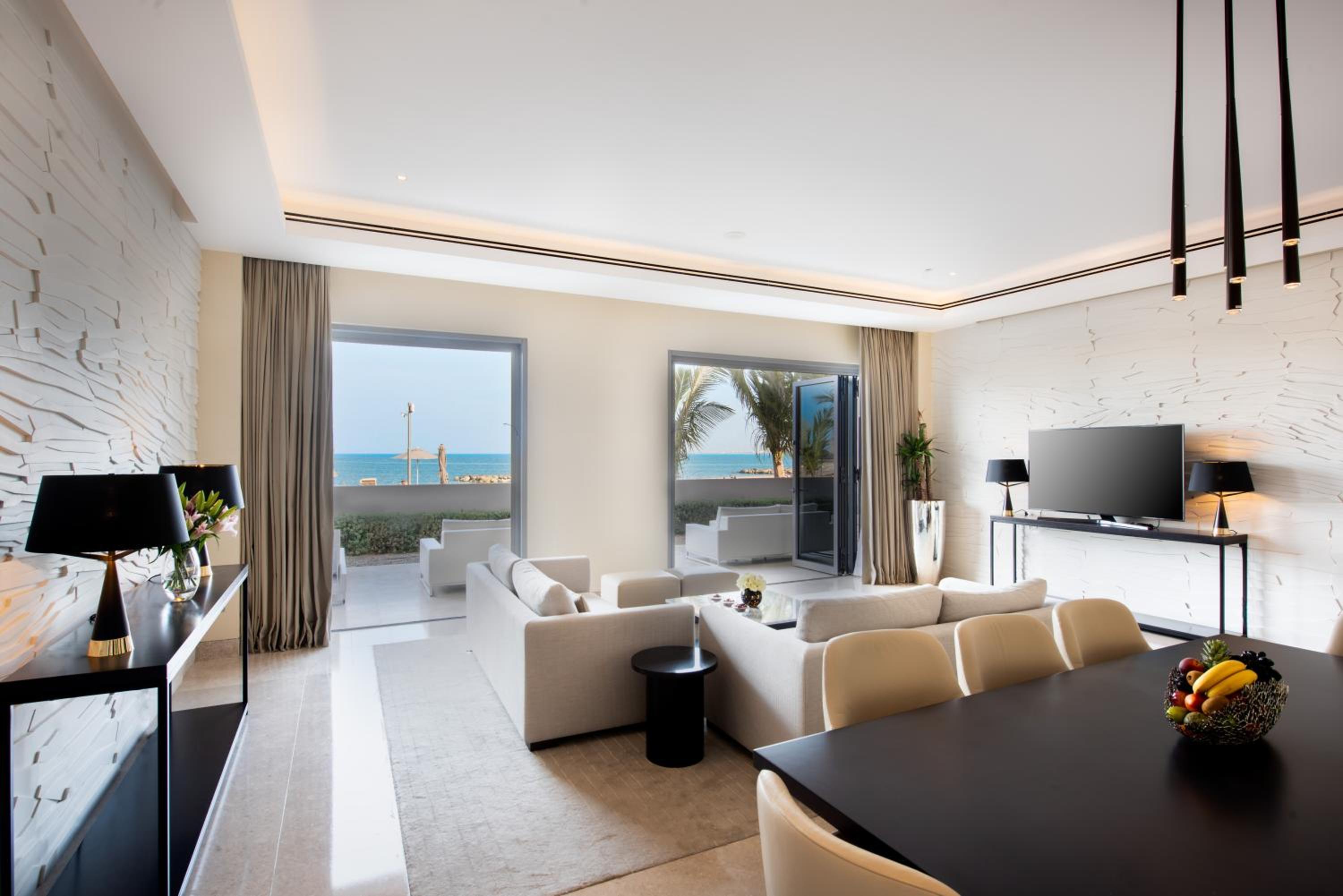 Royal Suite photo 2