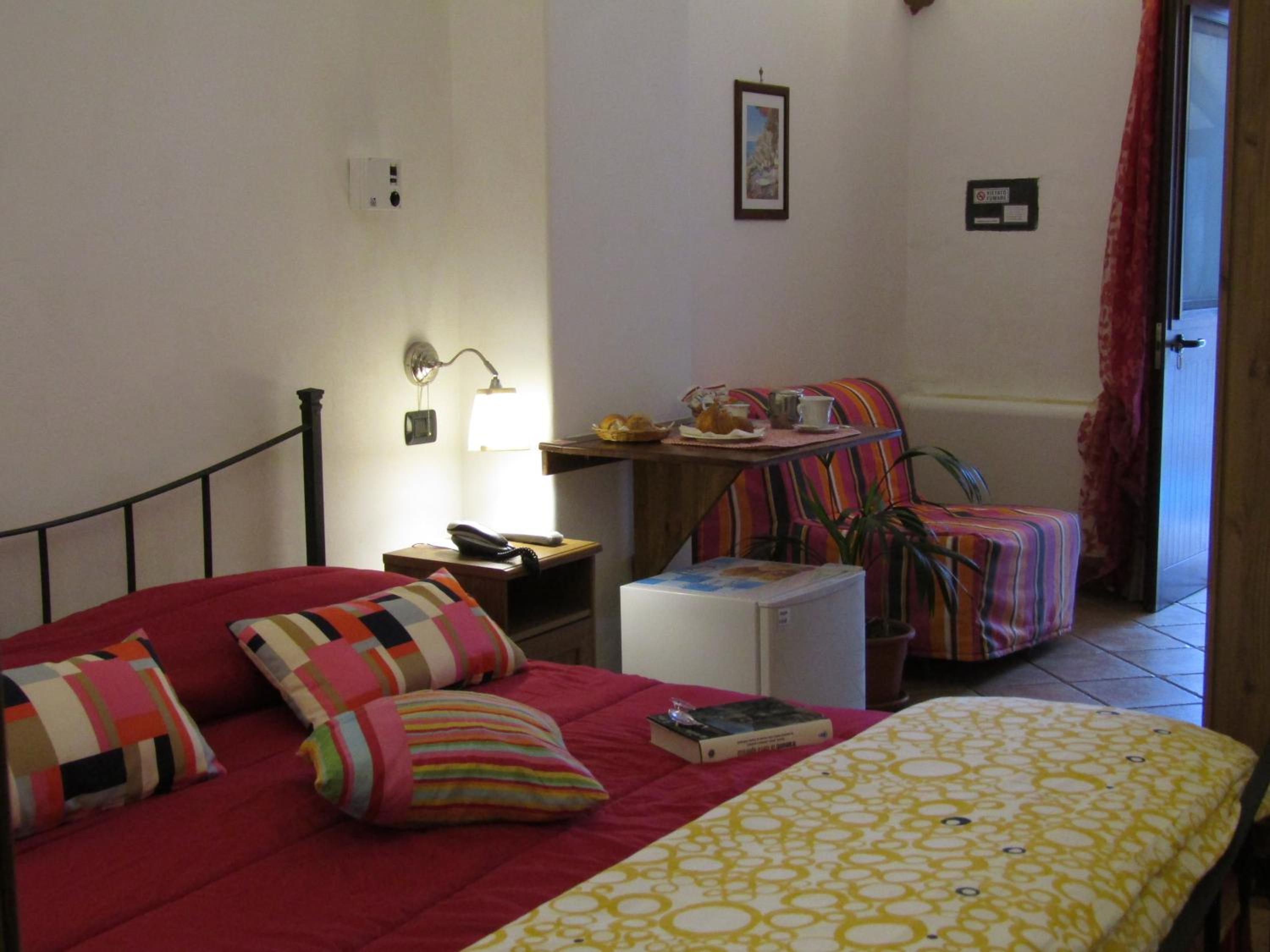 Economy Double Room - Photo 4
