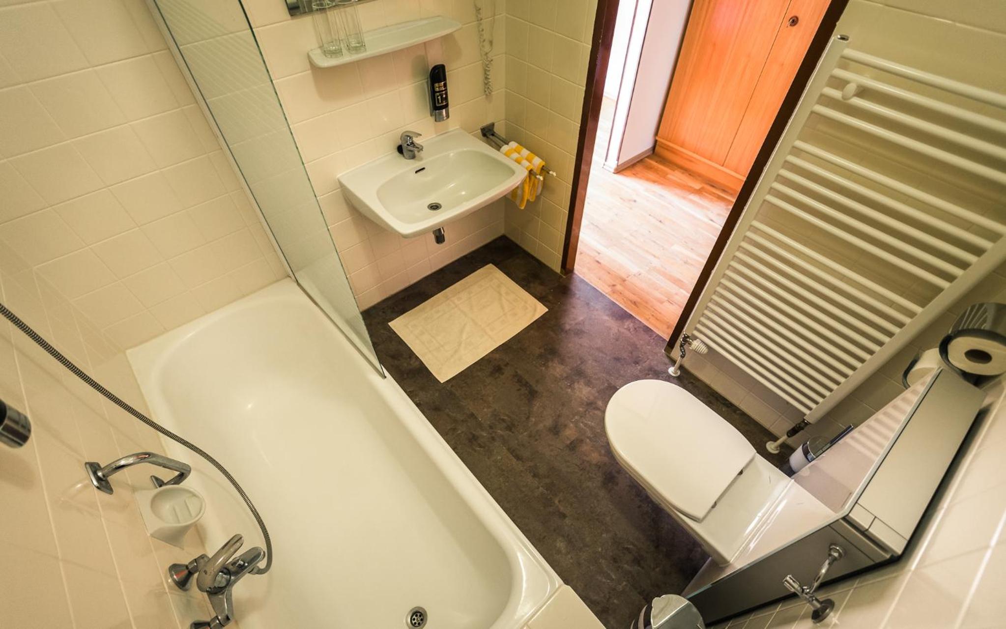 Double Room with Balcony photo 3