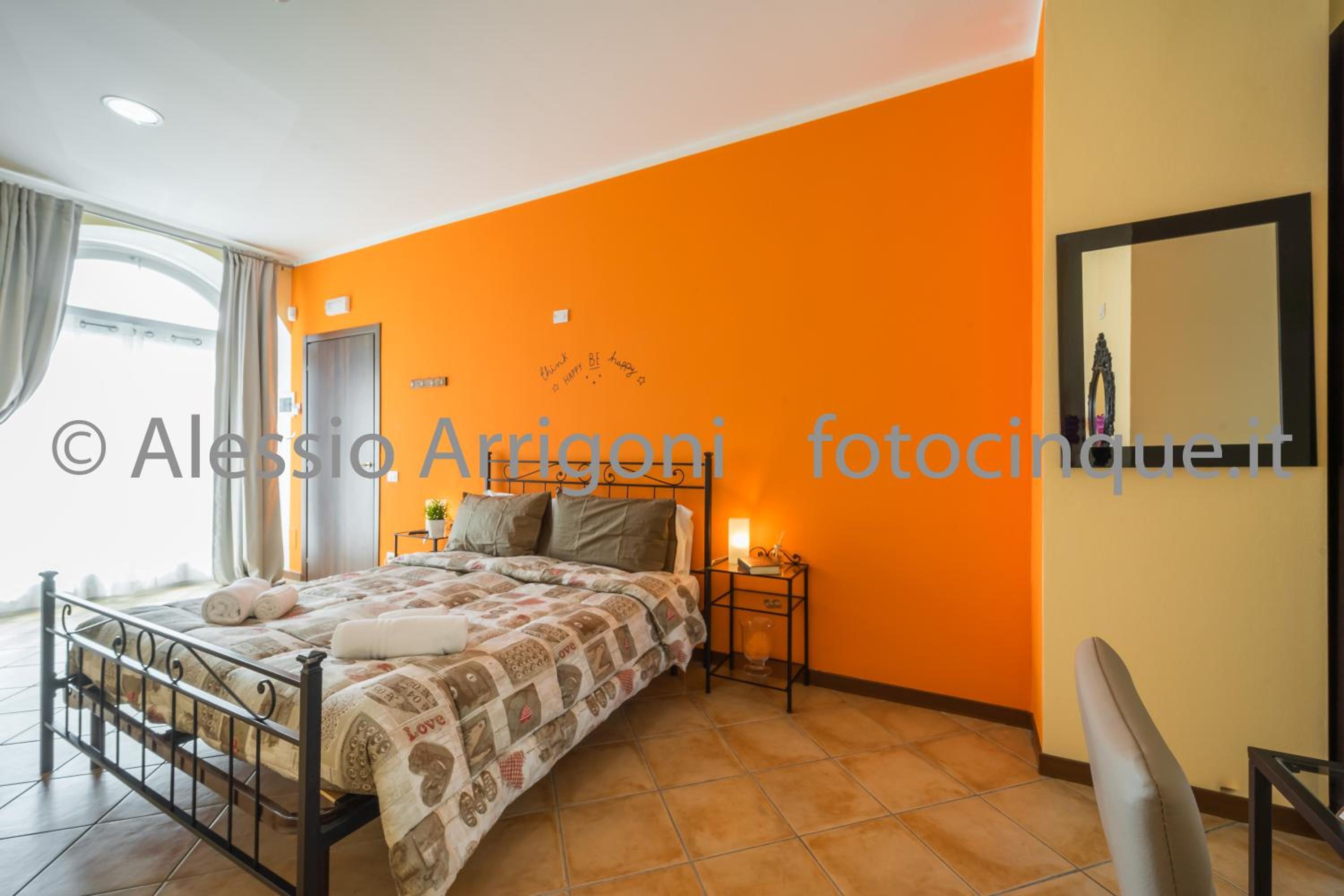 King Room with Lake View - Photo 1