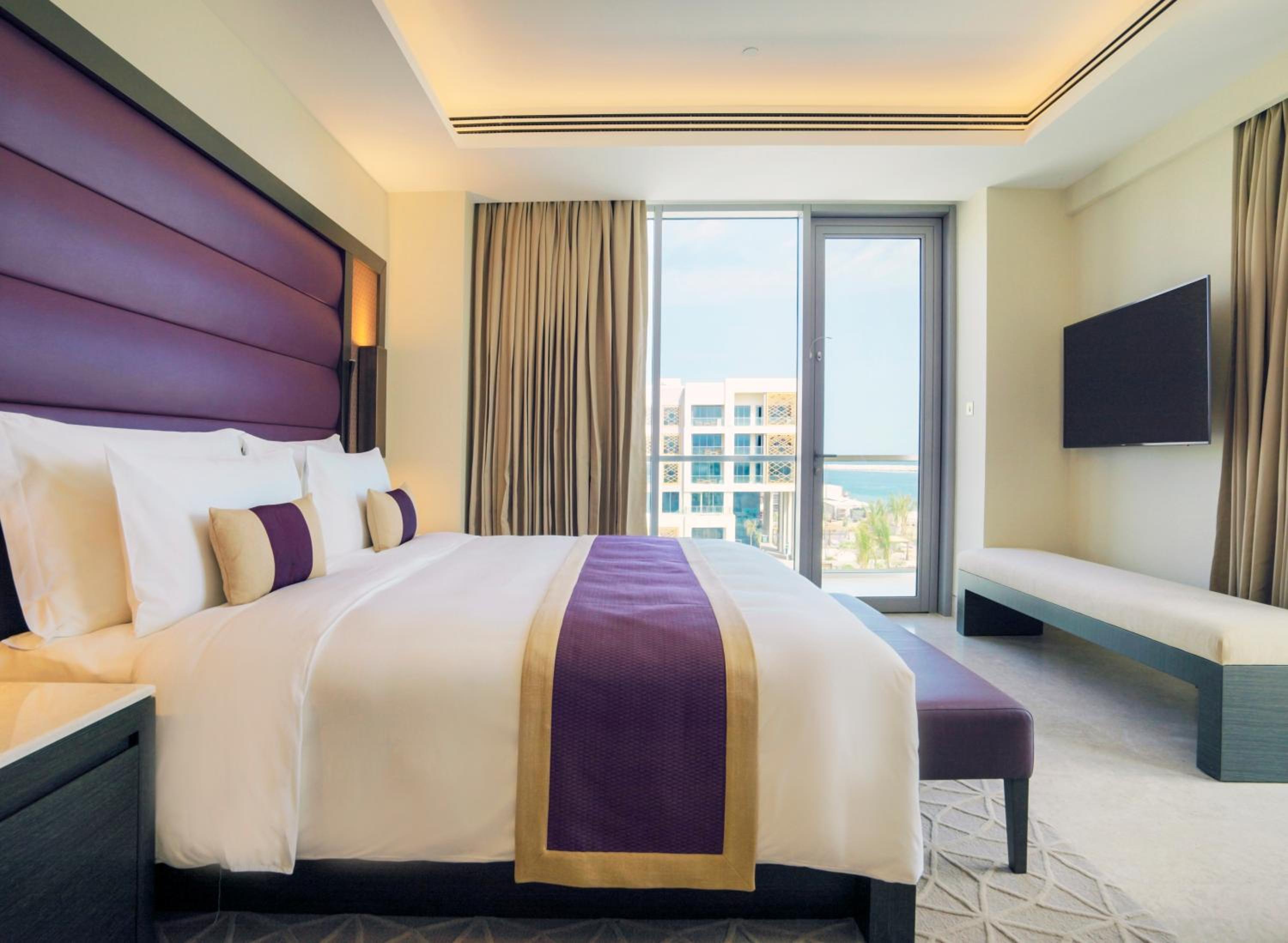Deluxe Sea View Suite photo 2