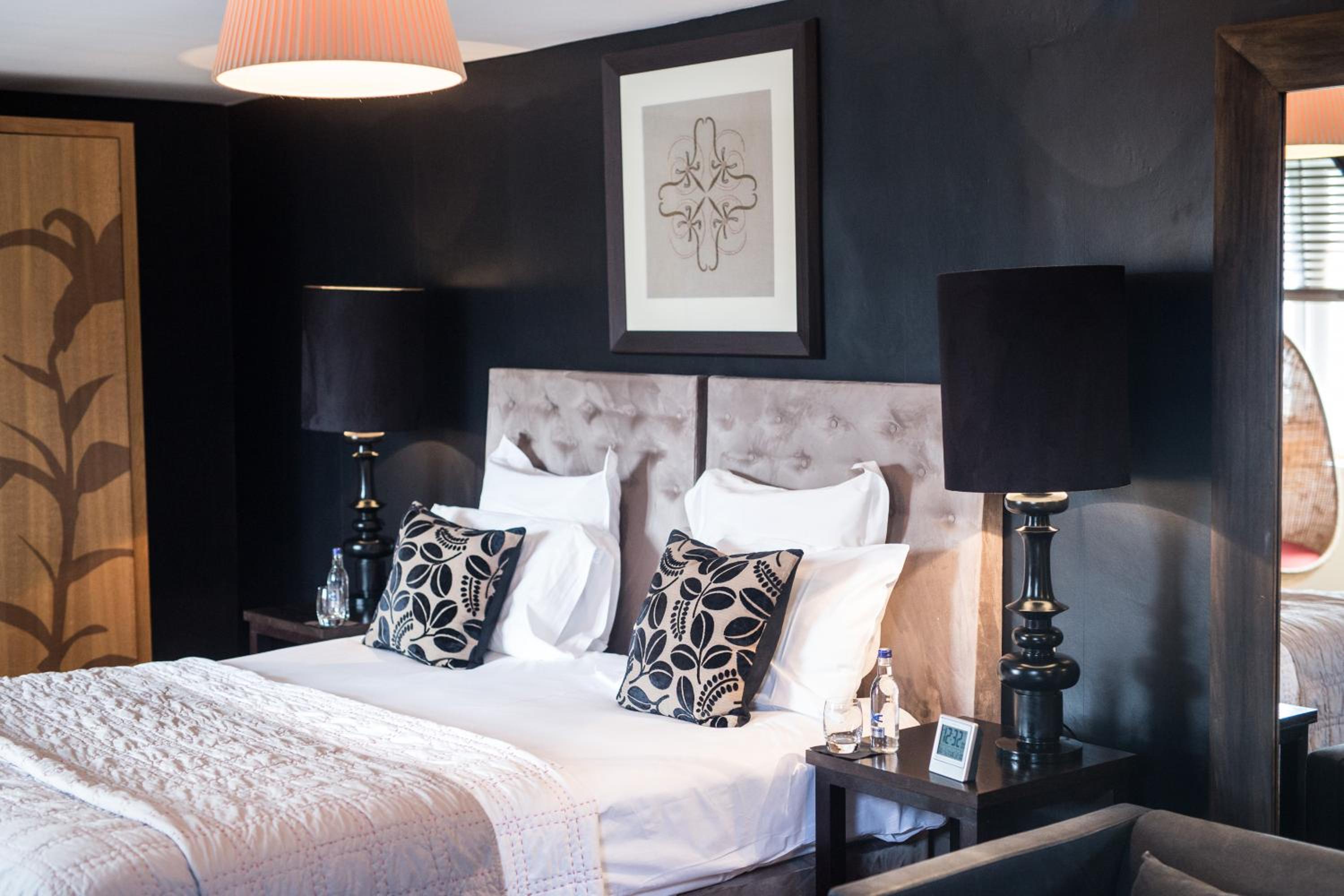 Black Suite - Photo 4