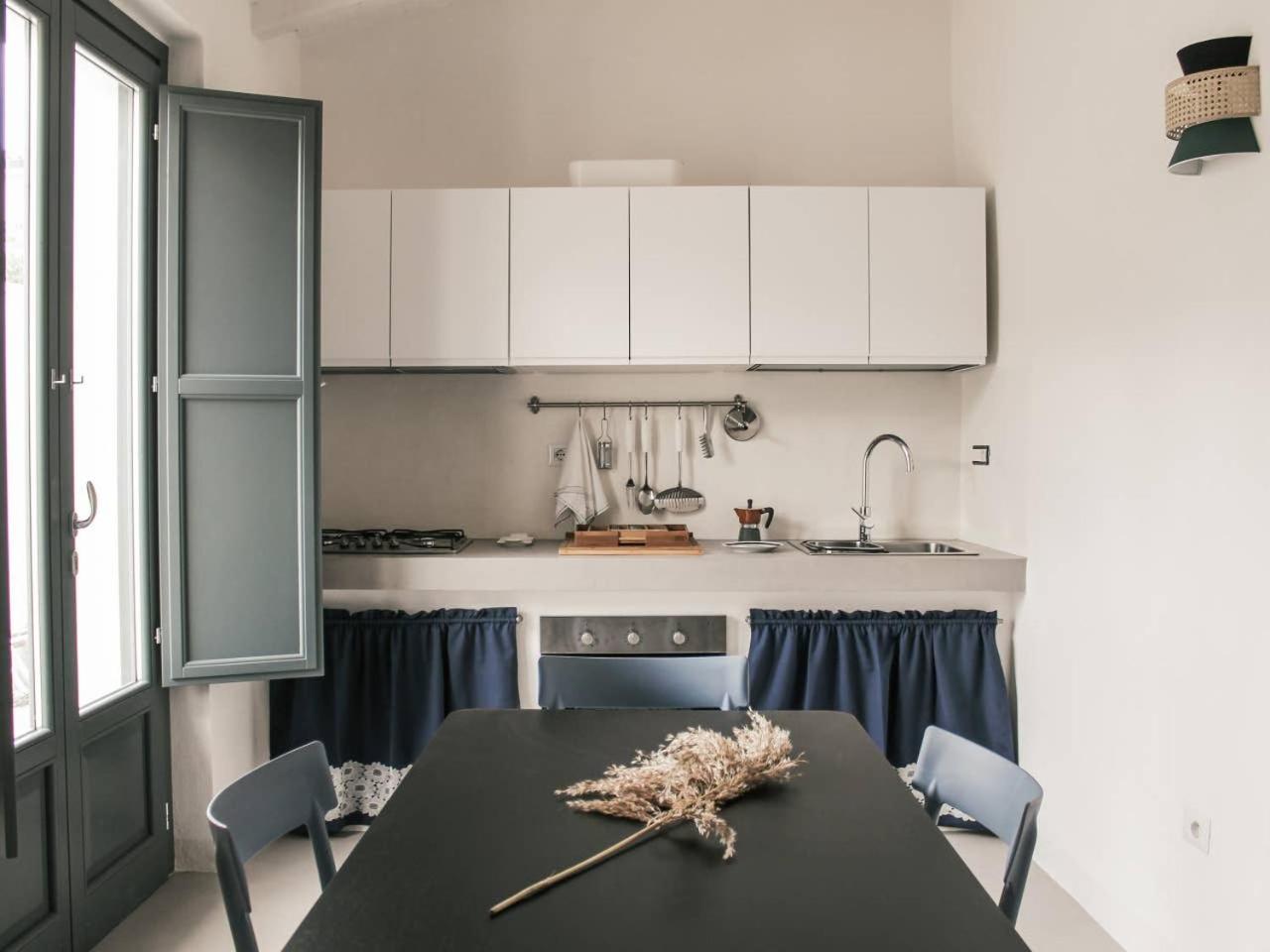 One-Bedroom House photo 3