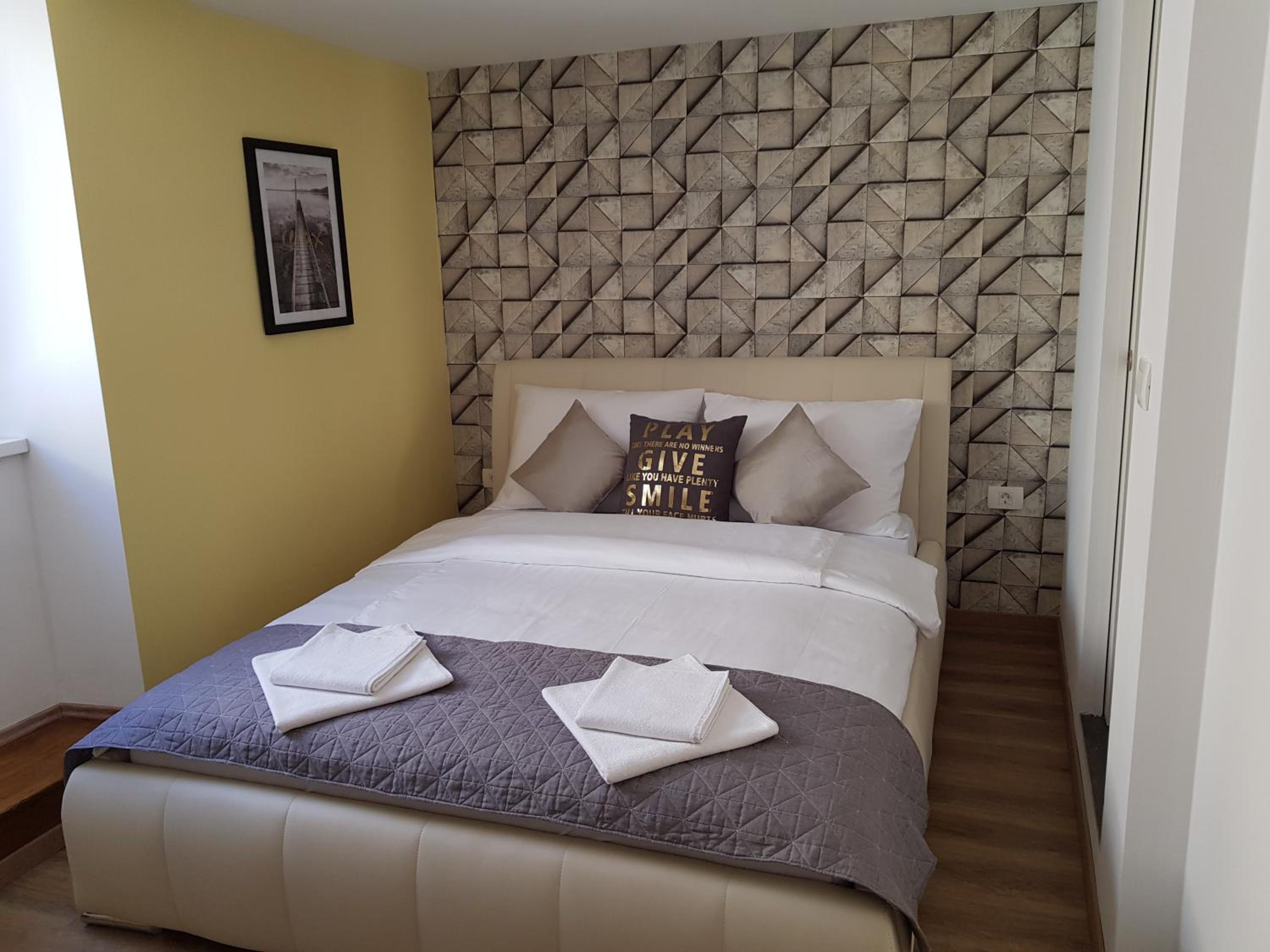 Double Room - Photo 1