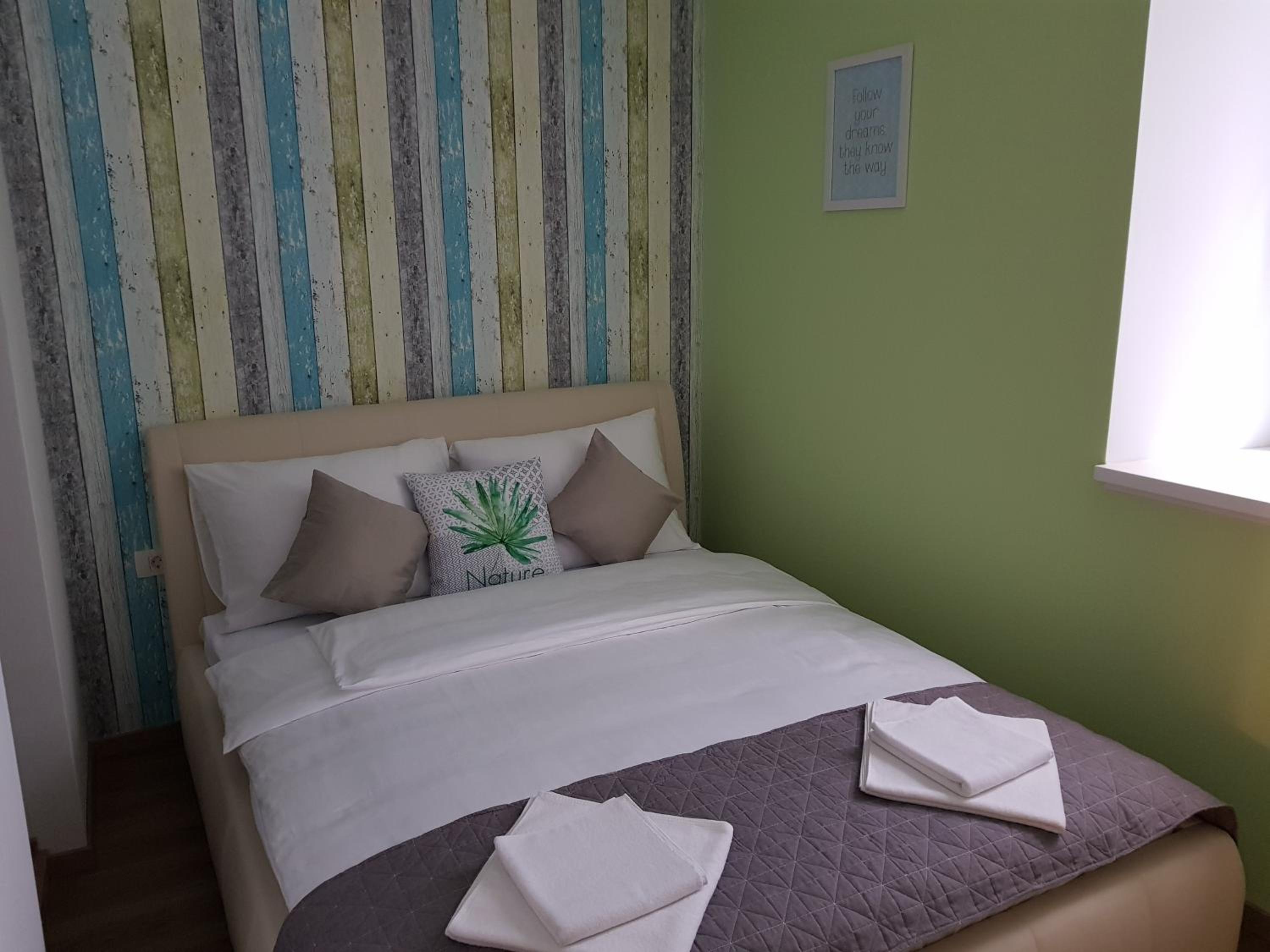 Double Room - Photo 11