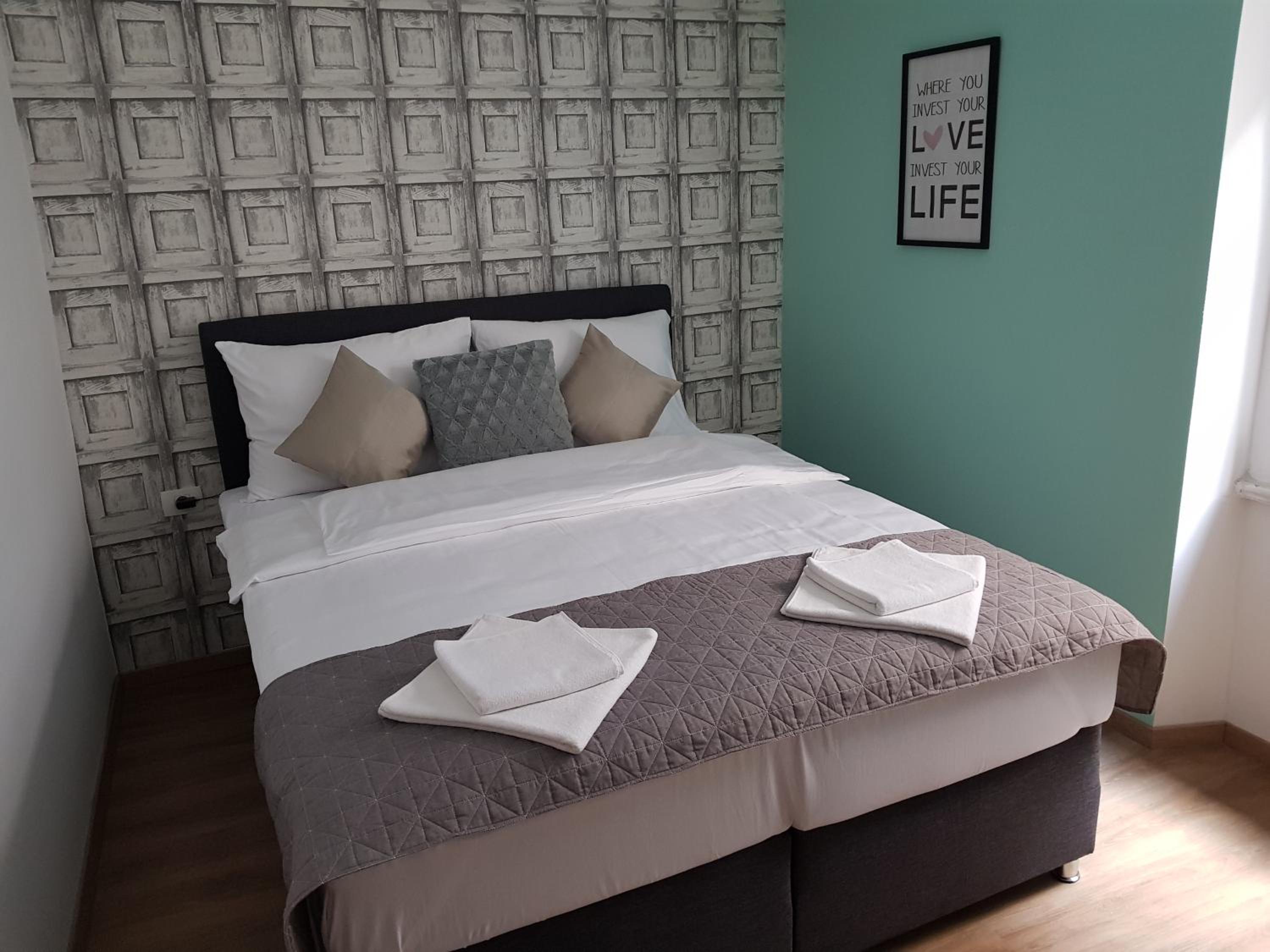 Quadruple Room - Photo 1