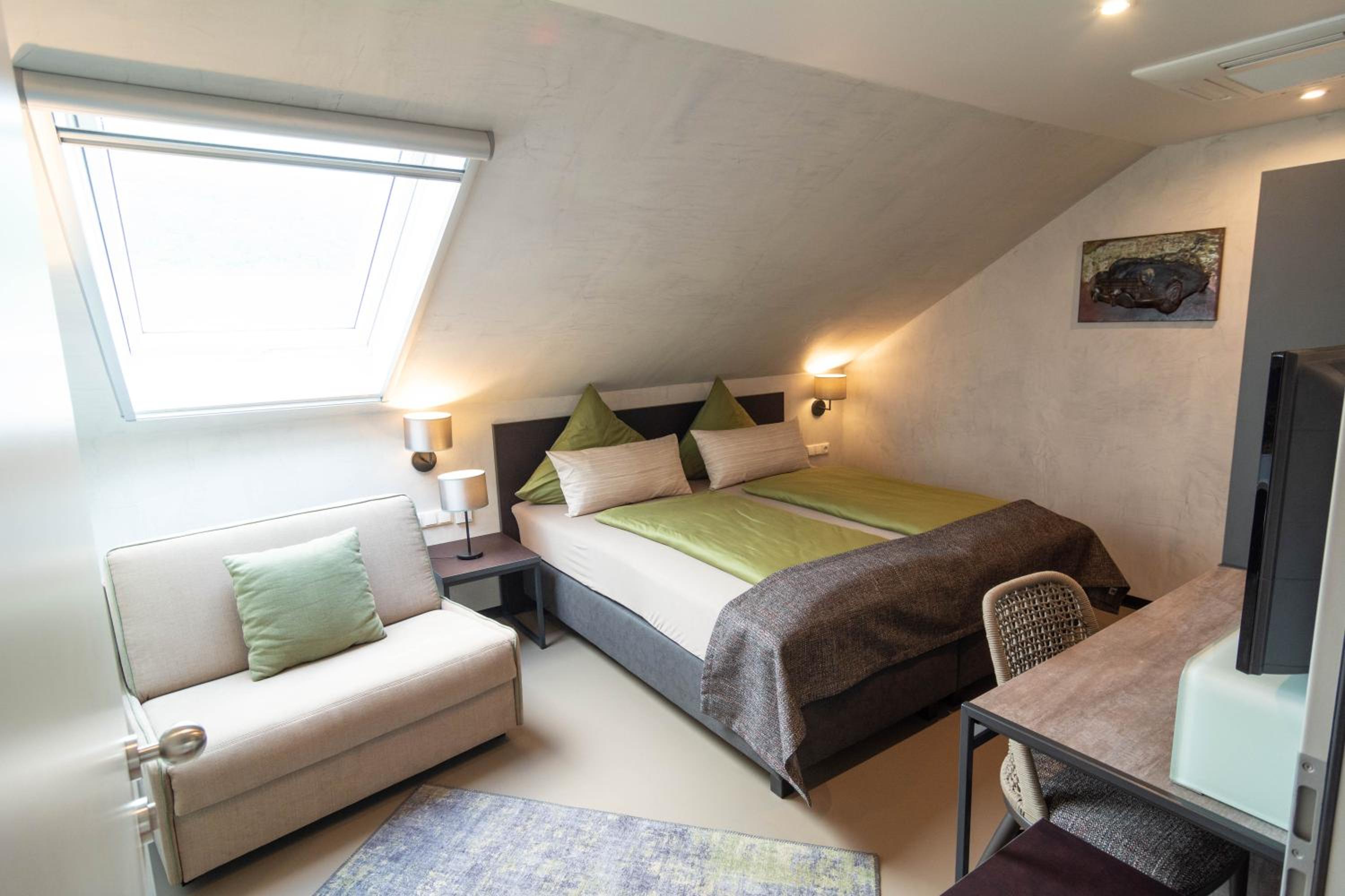 Budget Twin Room photo 2