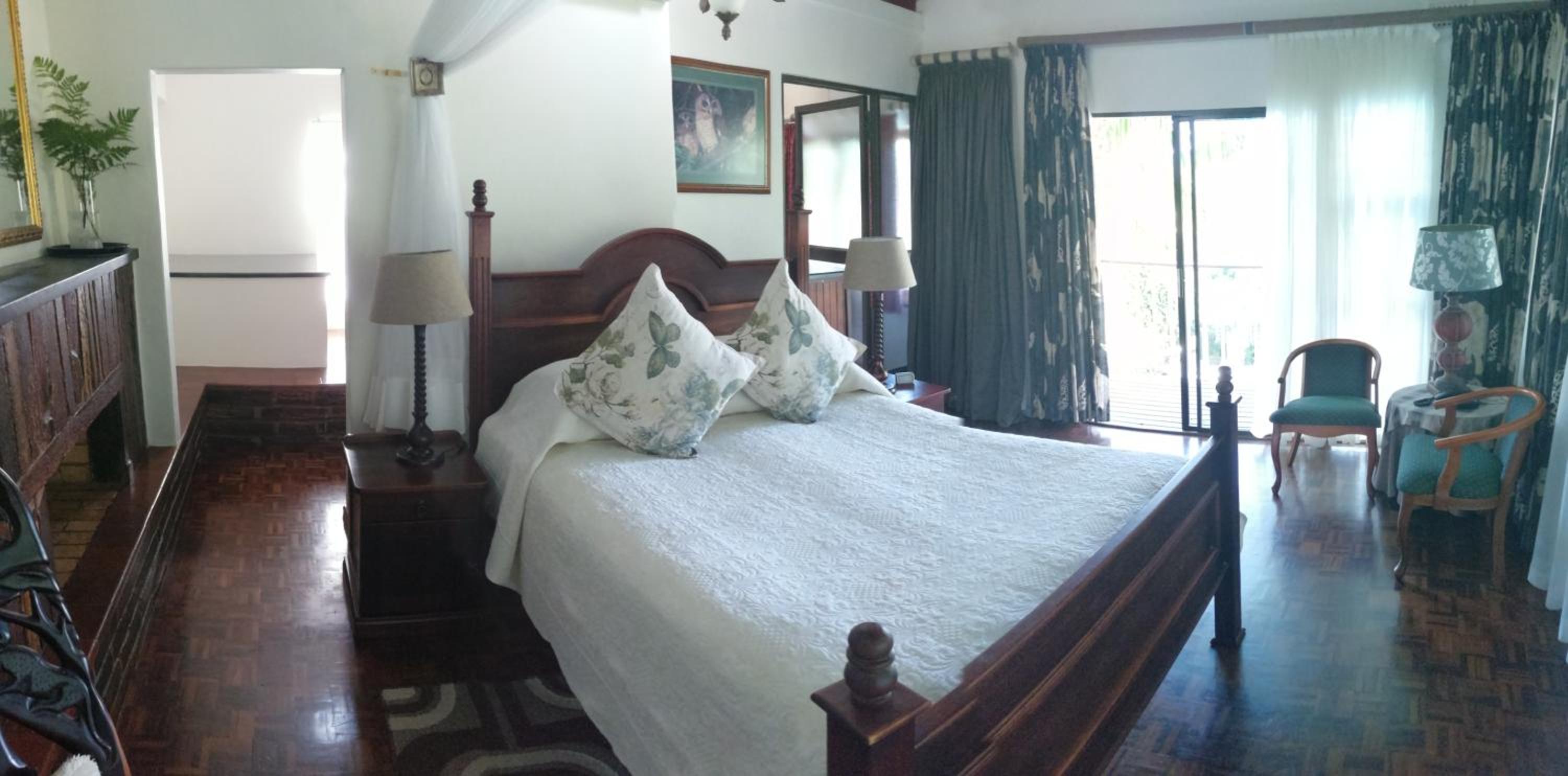 Deluxe Queen Room - Photo 1
