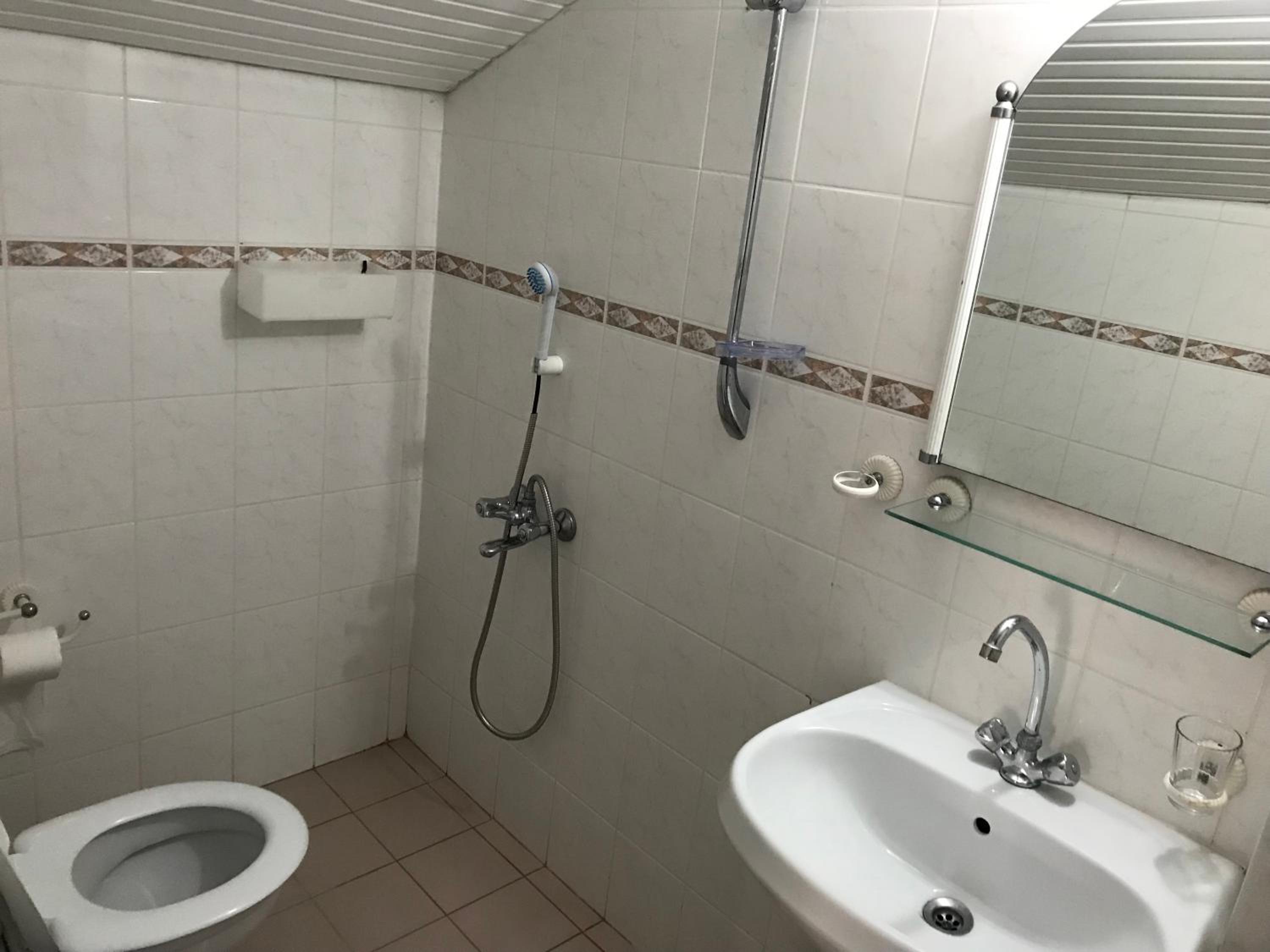 Budget Double Room photo 3