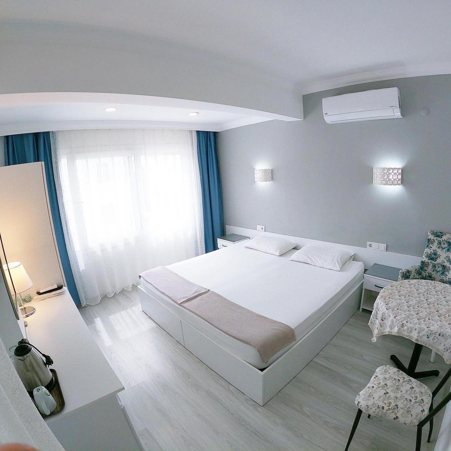 Double or Twin Room photo 1