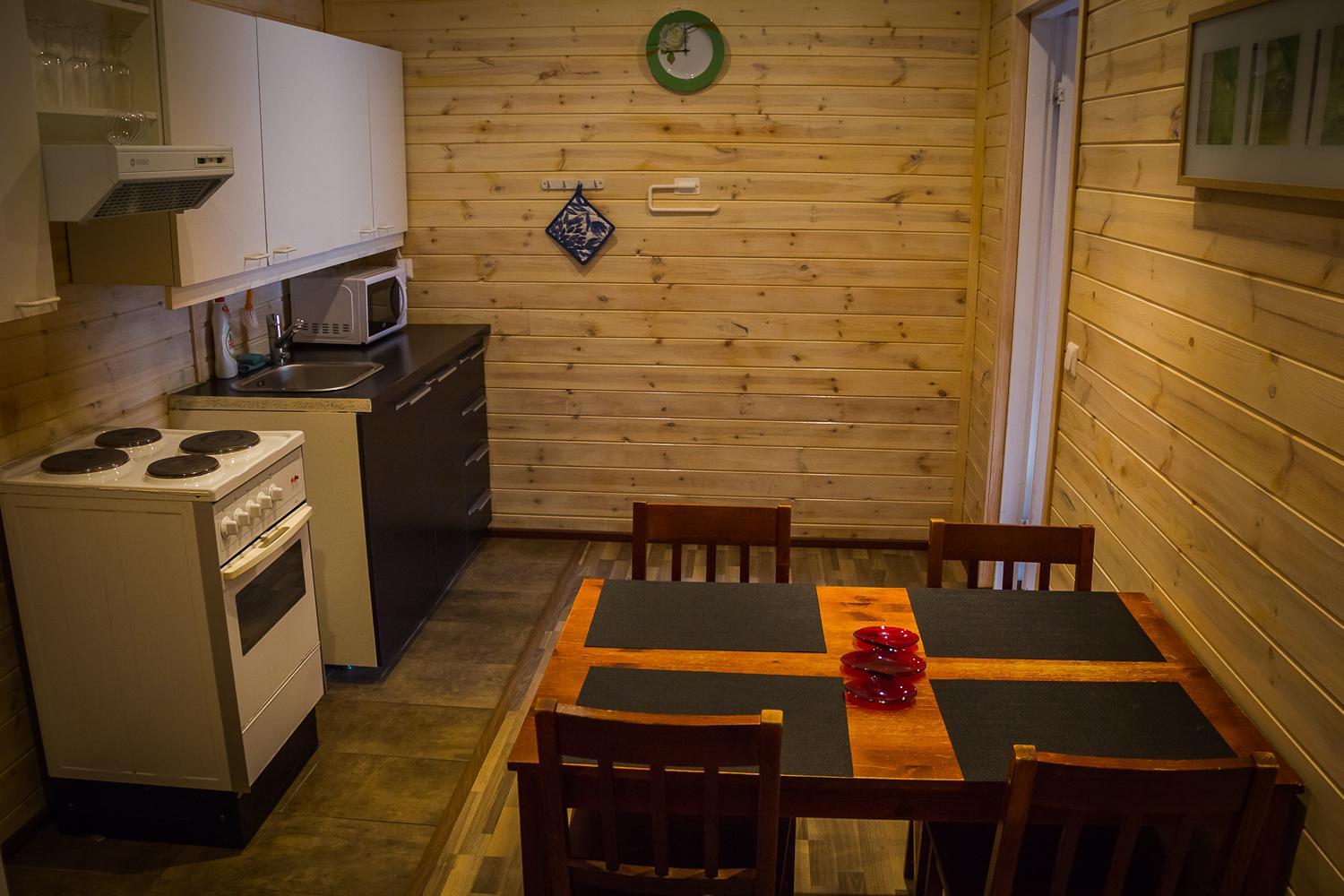Apartment with Terrace - Photo 8
