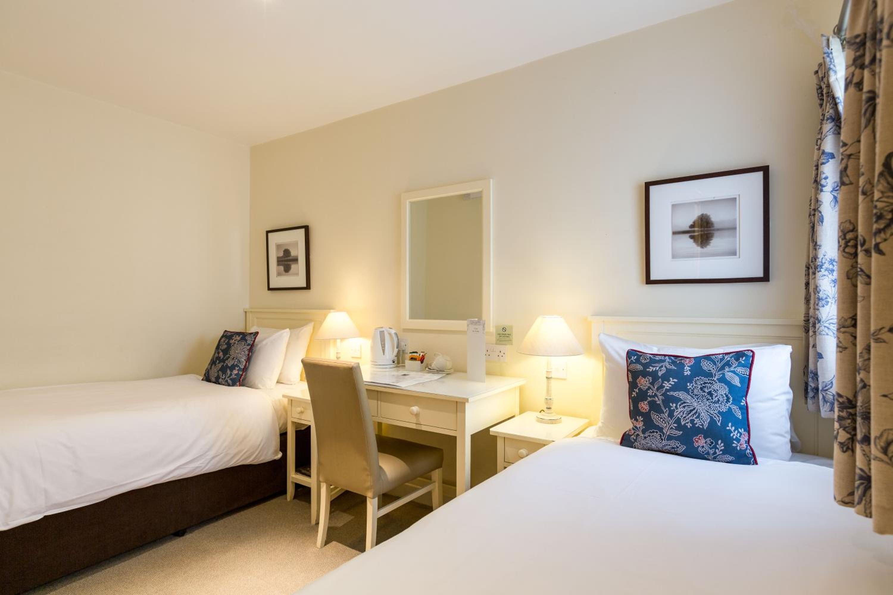 Standard Twin Room photo 1