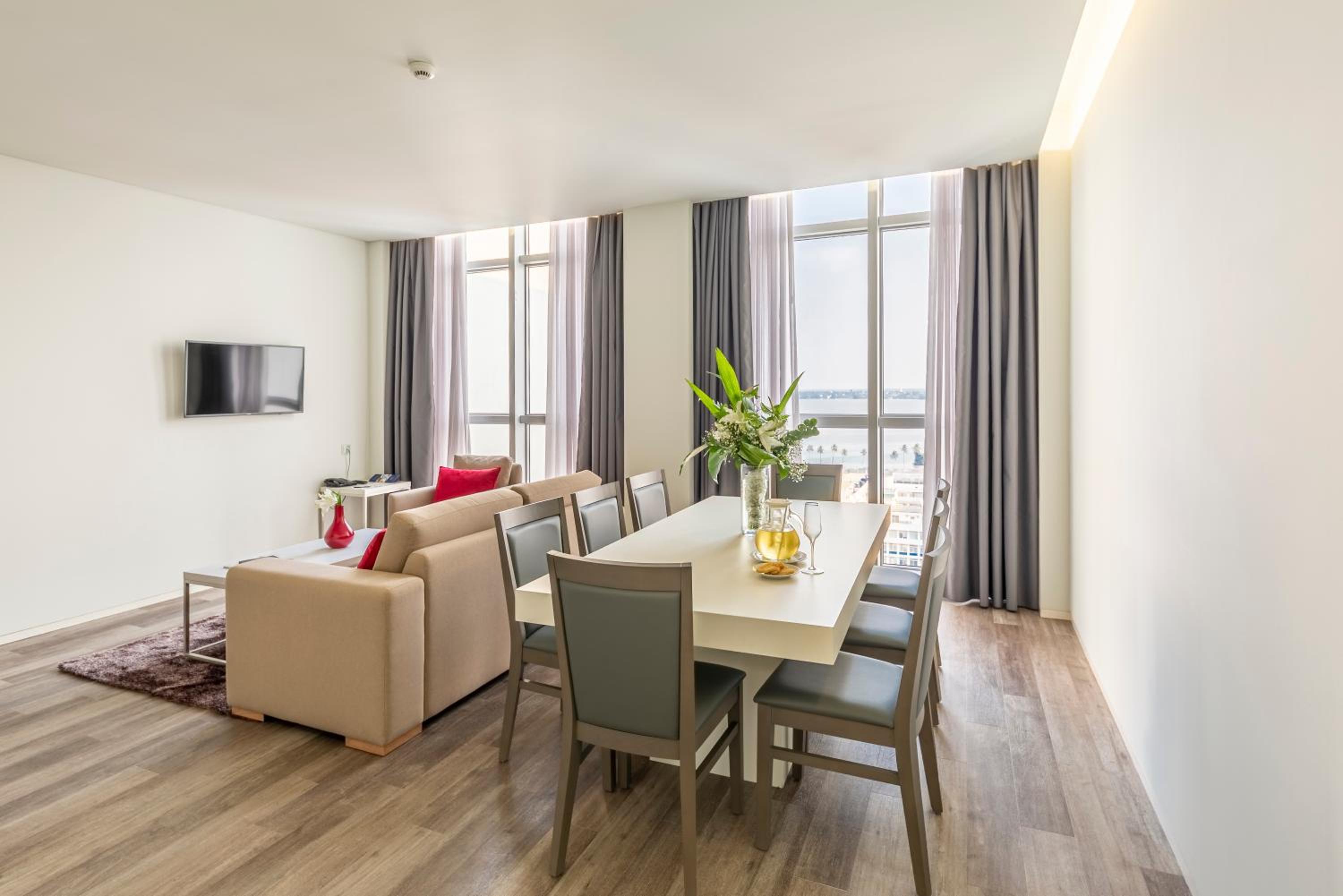 Presidential Suite - The Level  photo 3
