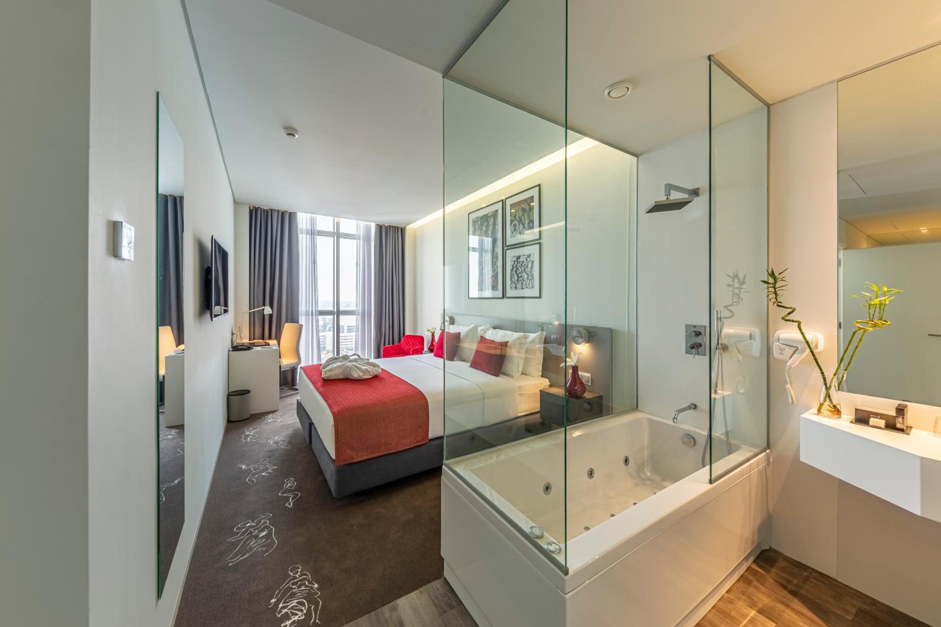 Presidential Suite - The Level
