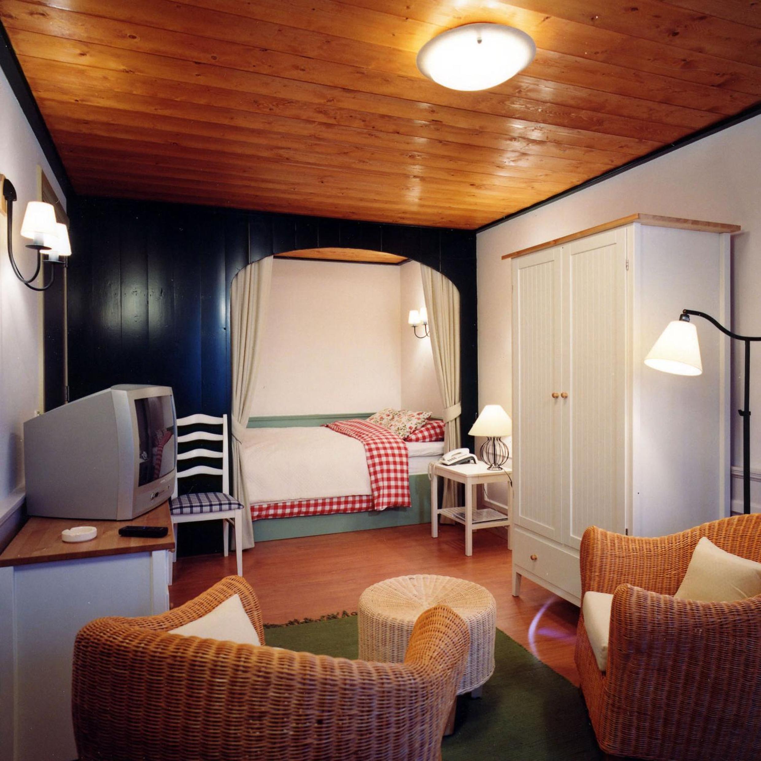 Box Bed Double Room