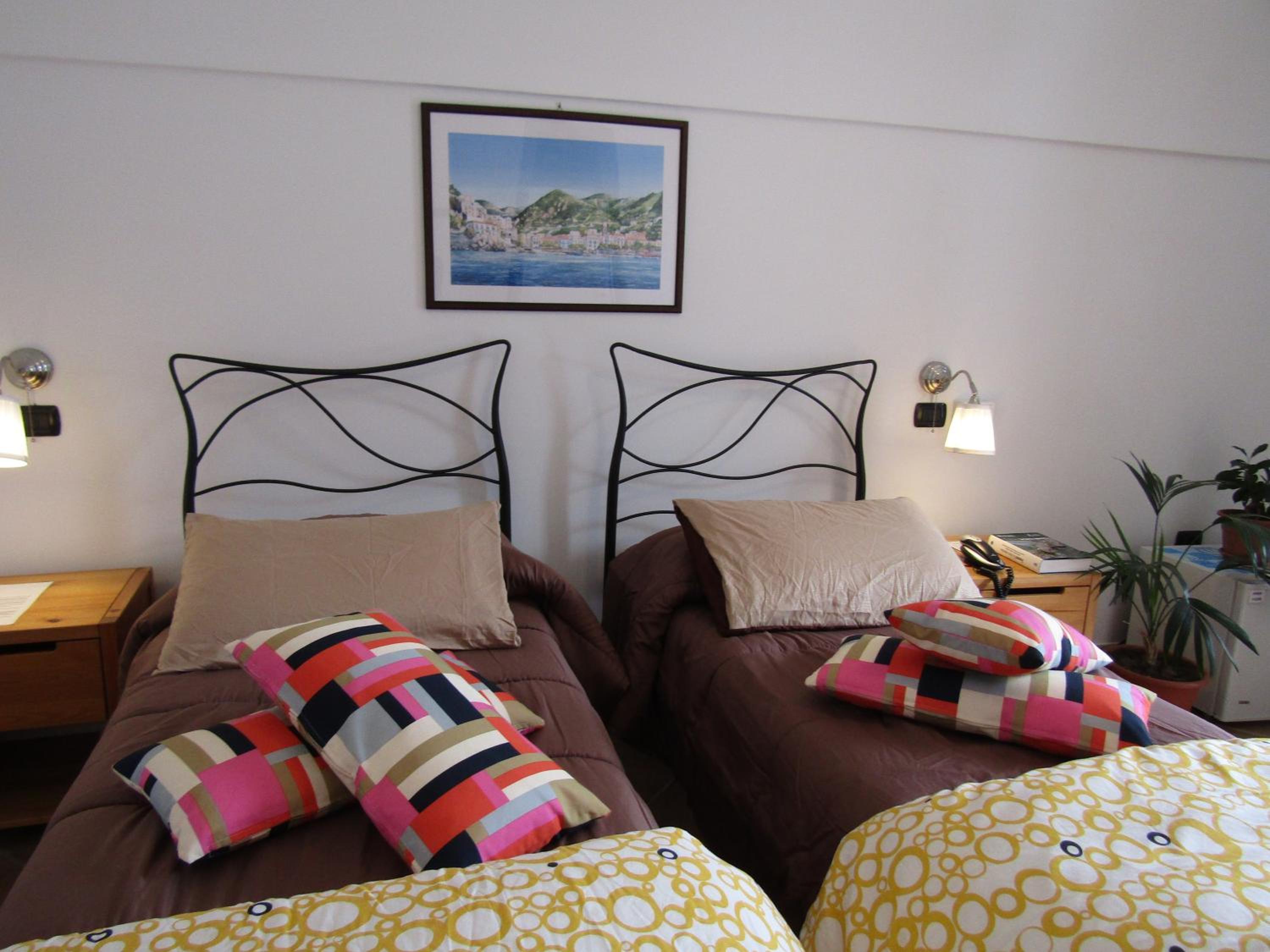 Standard  Double Room - Photo 9