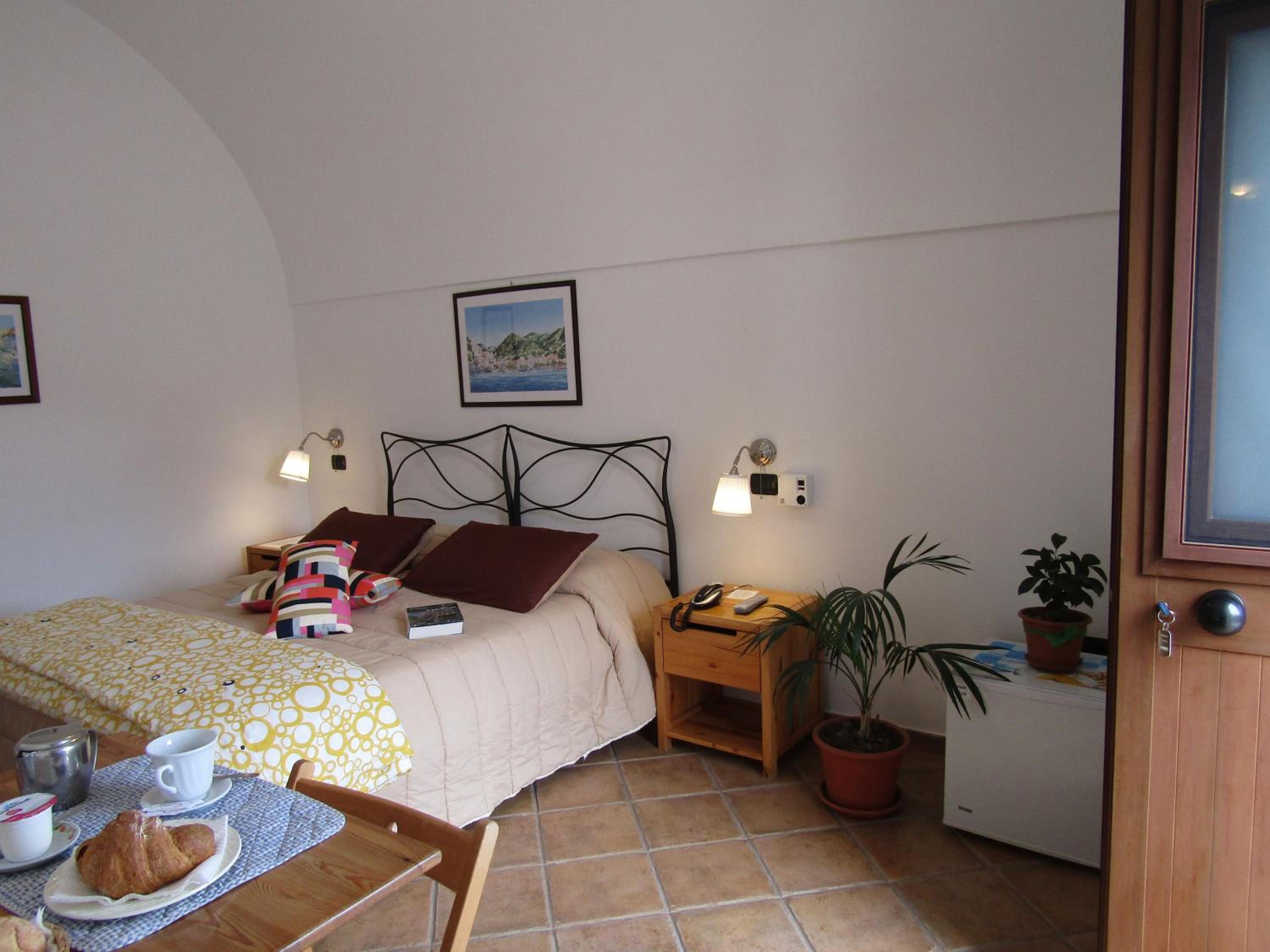 Standard  Double Room - Photo 10