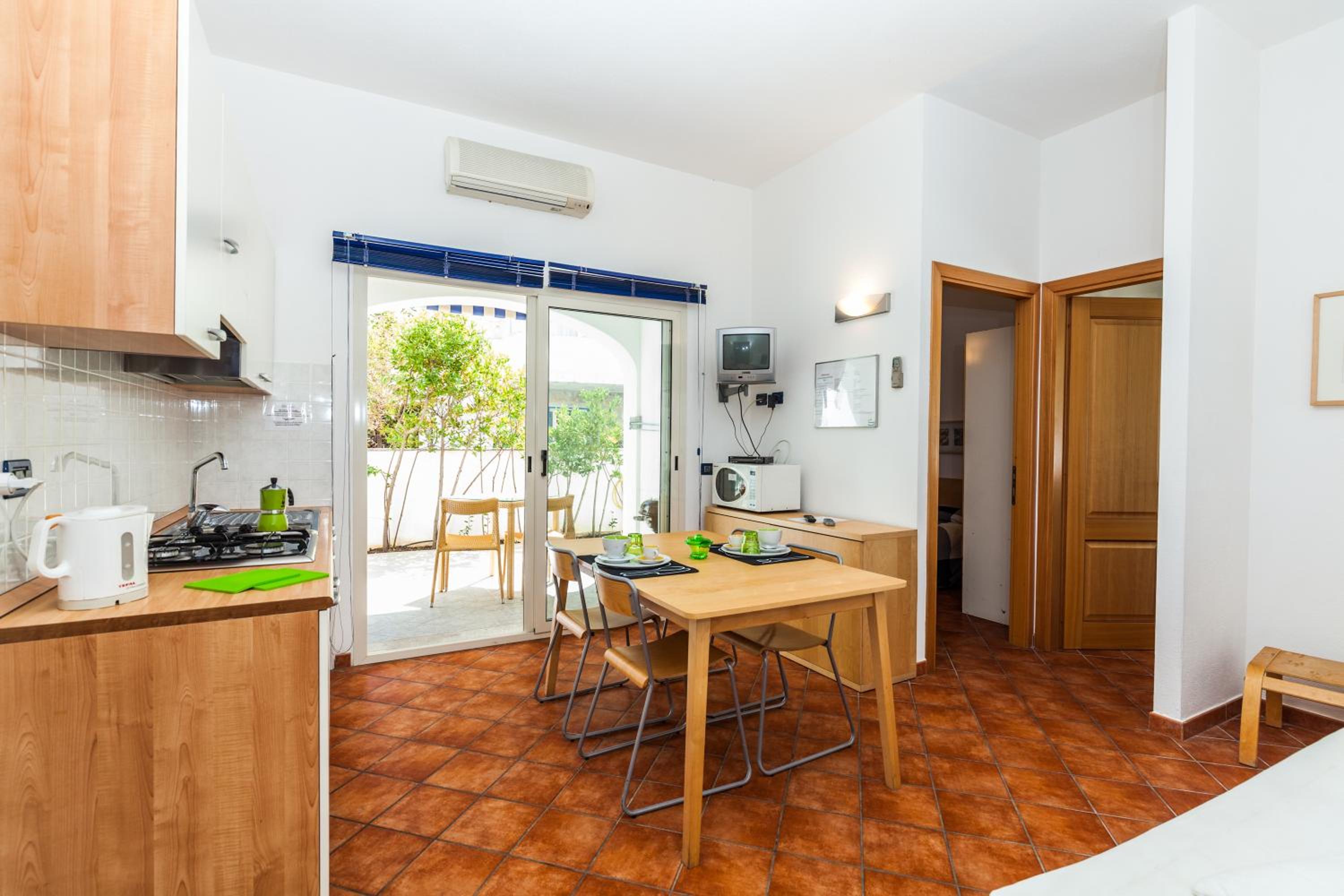 One-Bedroom Apartment (2 Adults) - Annex photo 2