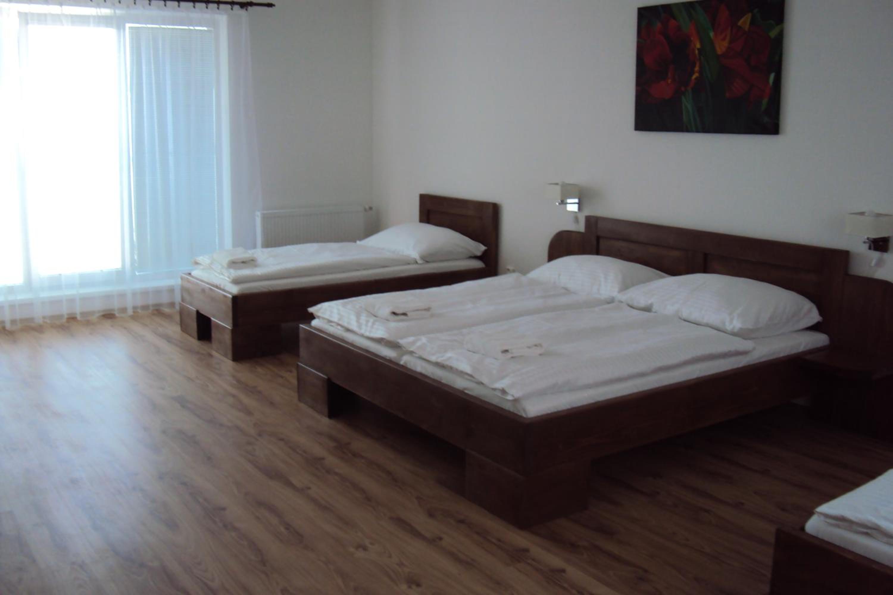 Quadruple Room - Photo 1