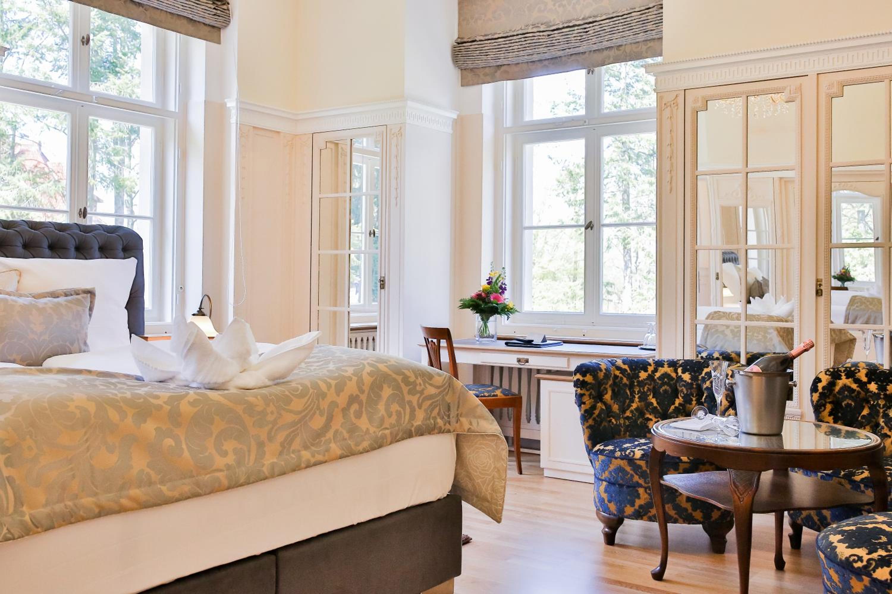 Junior Suite - Photo 12