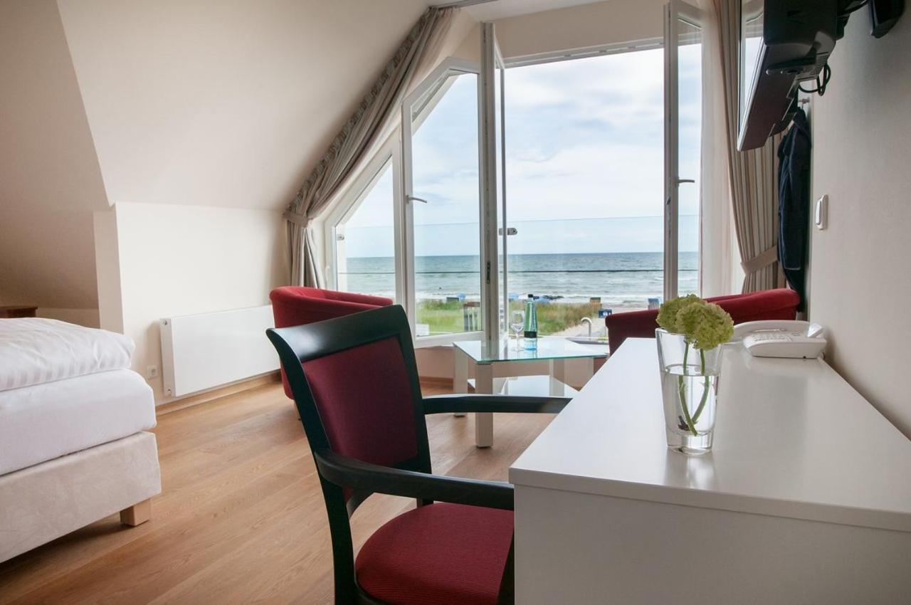 Double Room with Sea View photo 3