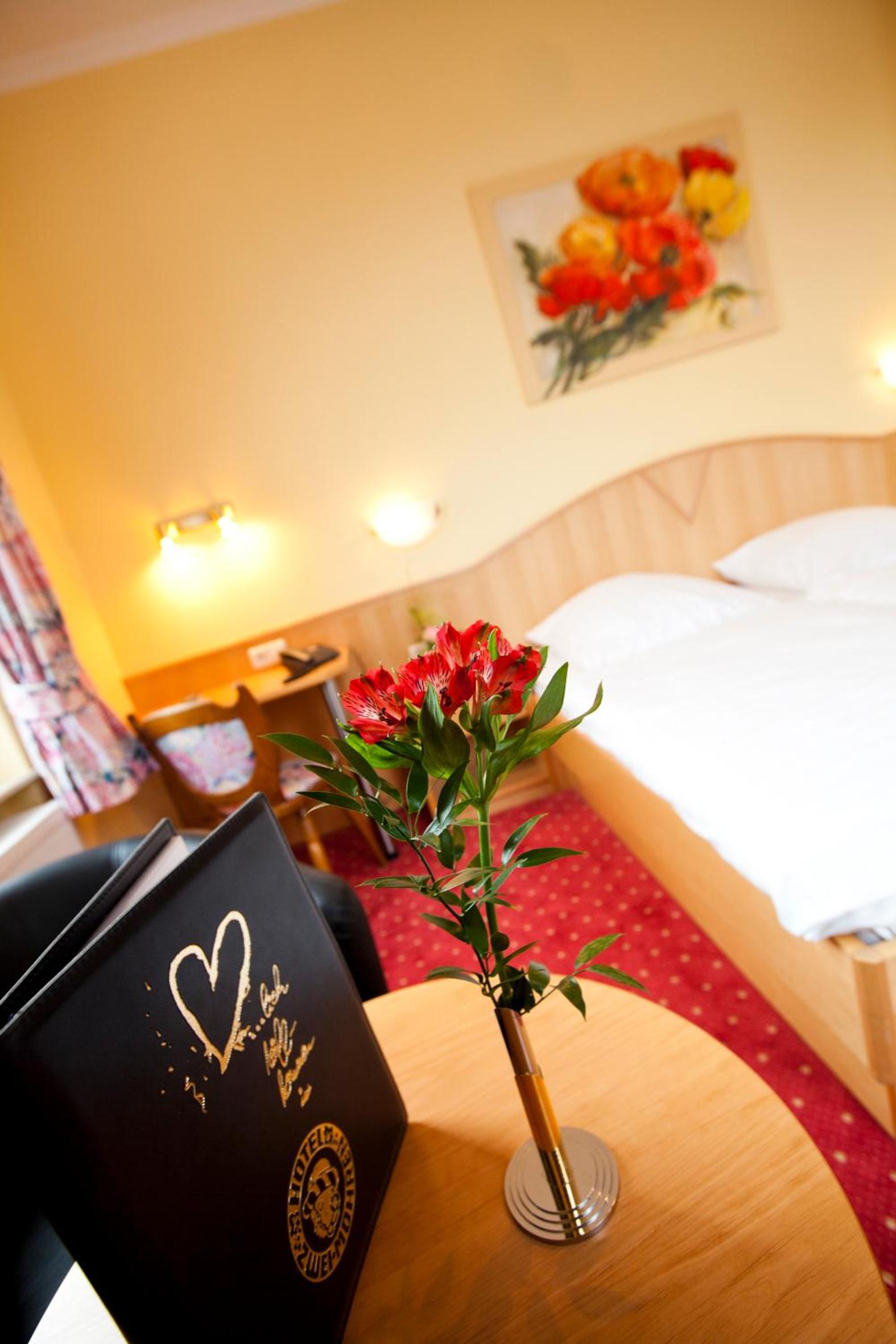 Double Room - Photo 11